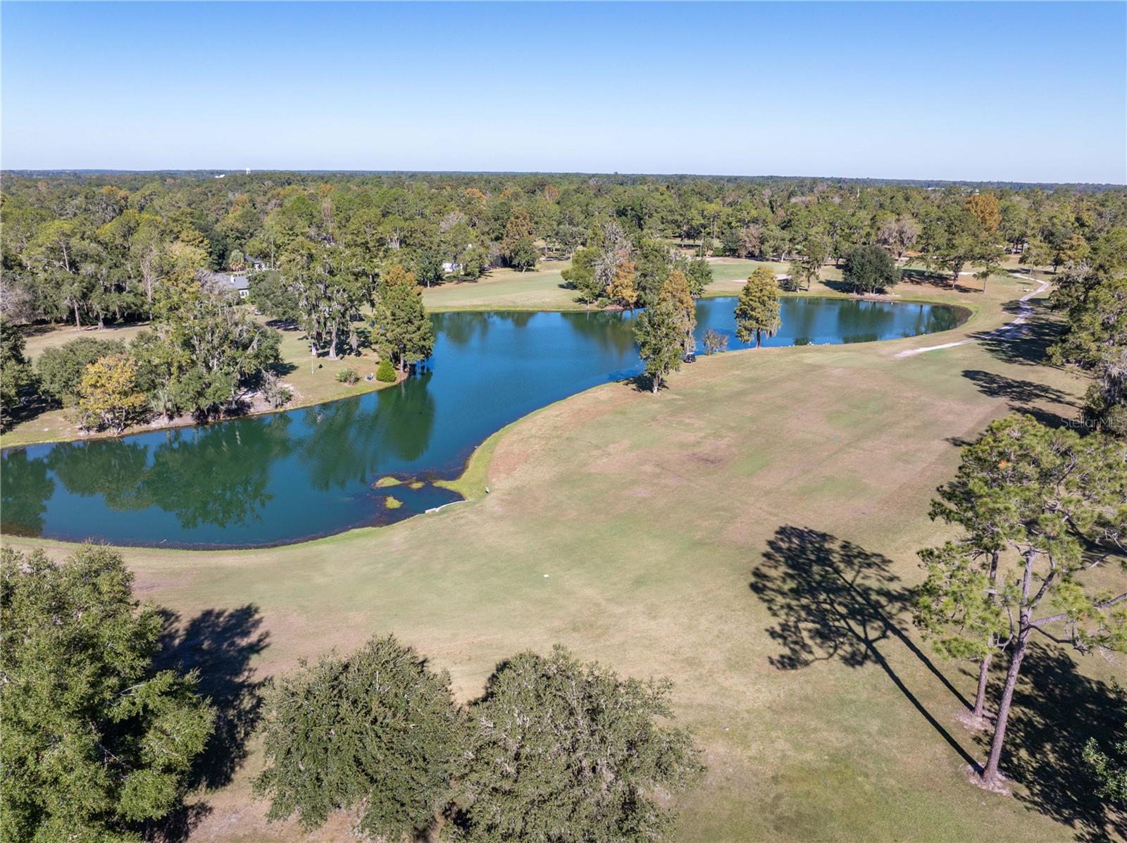 Listing photo id 65 for 6241 105th Avenue