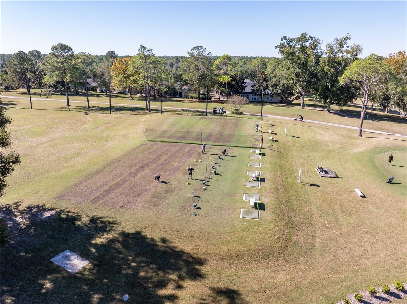 Listing photo id 67 for 6241 105th Avenue