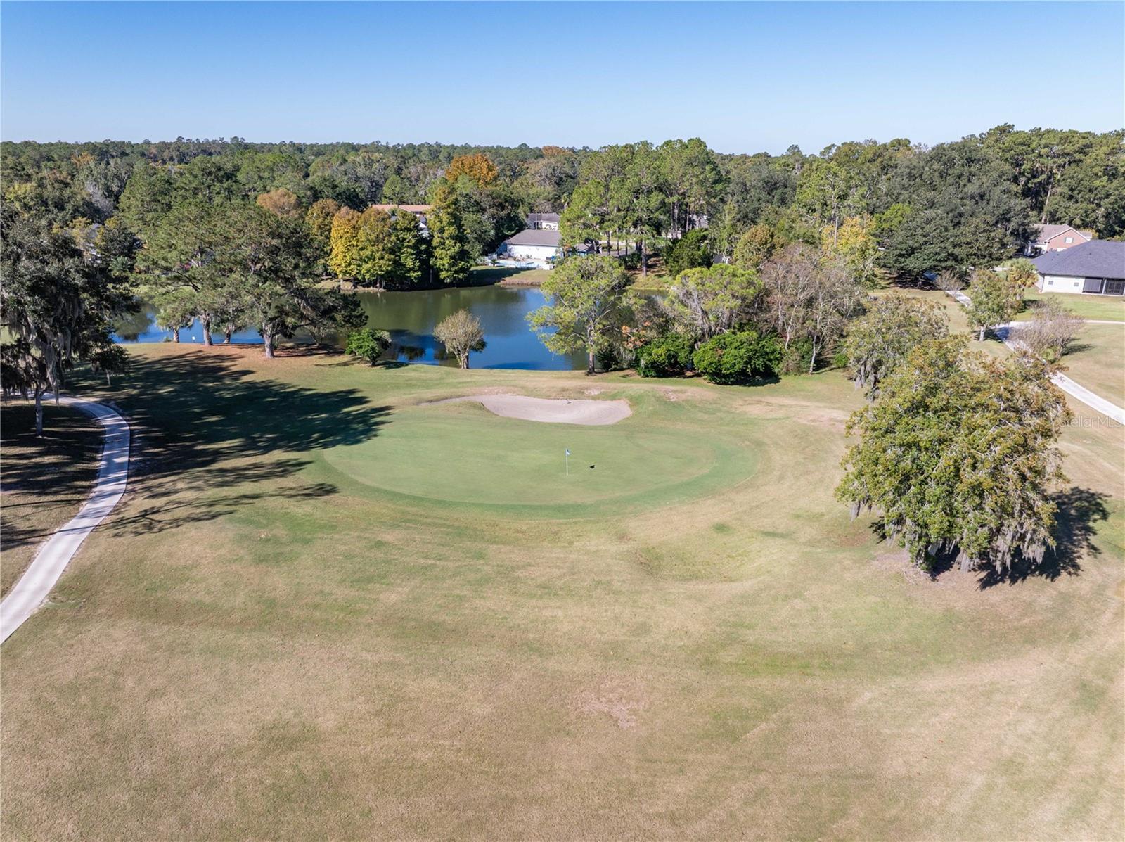 Listing photo id 71 for 6241 105th Avenue