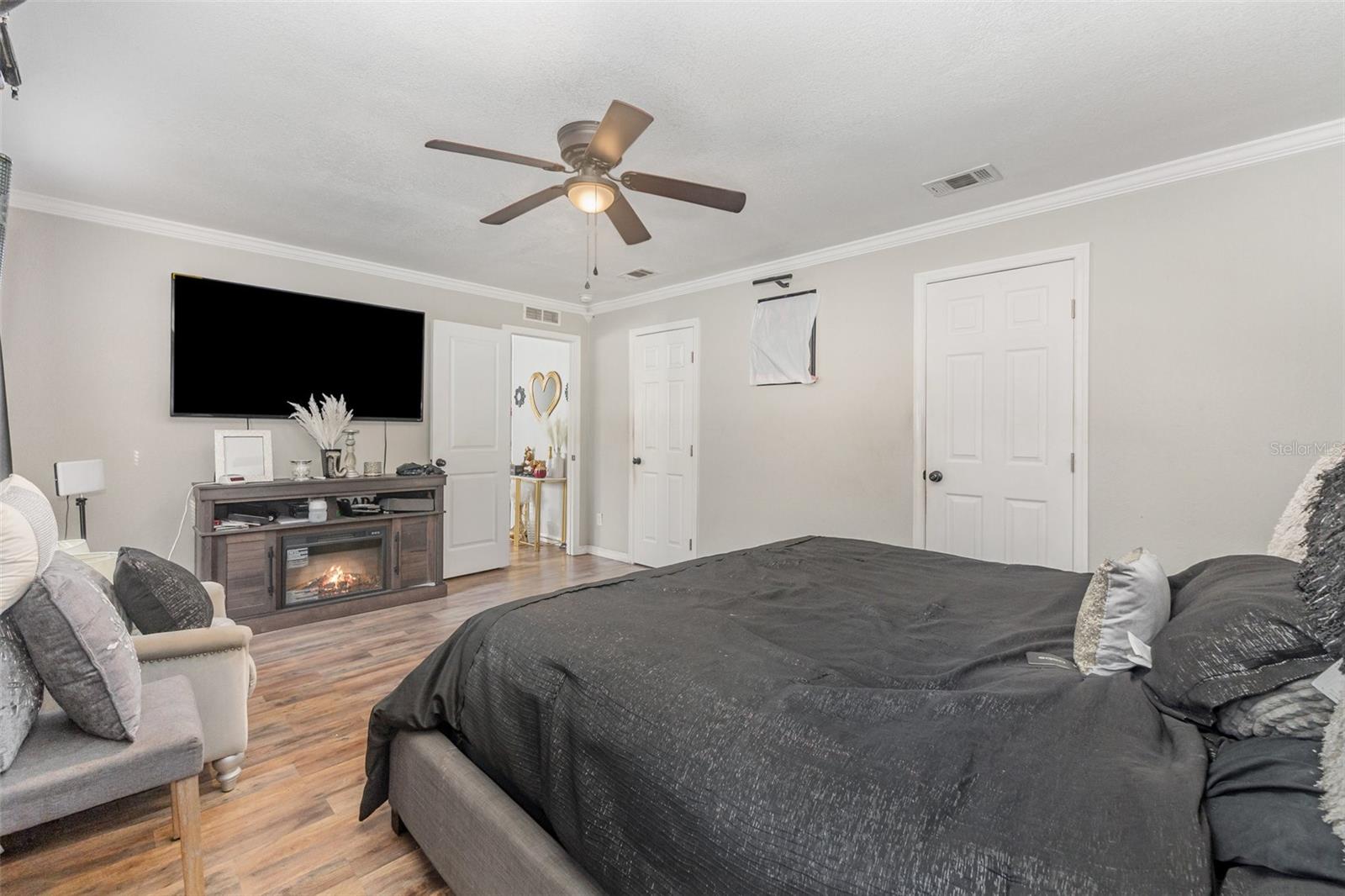 Image 15 of 23 For 18905 250th Street