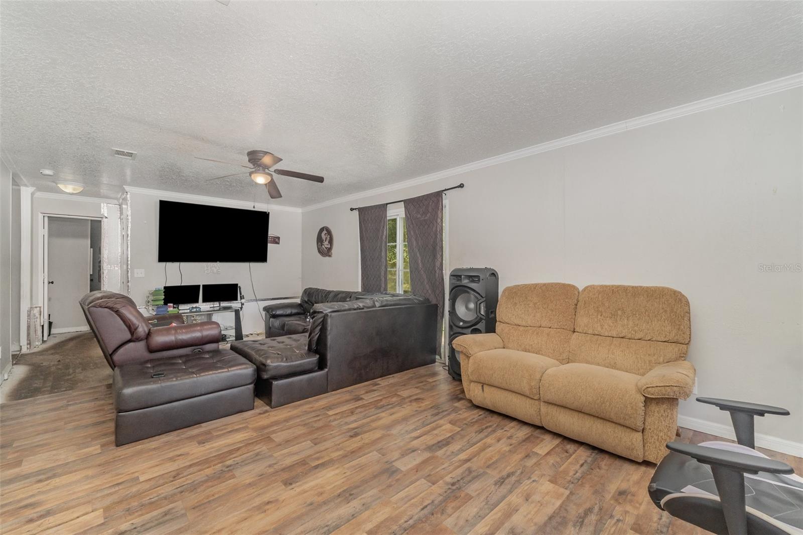 Image 6 of 23 For 18905 250th Street