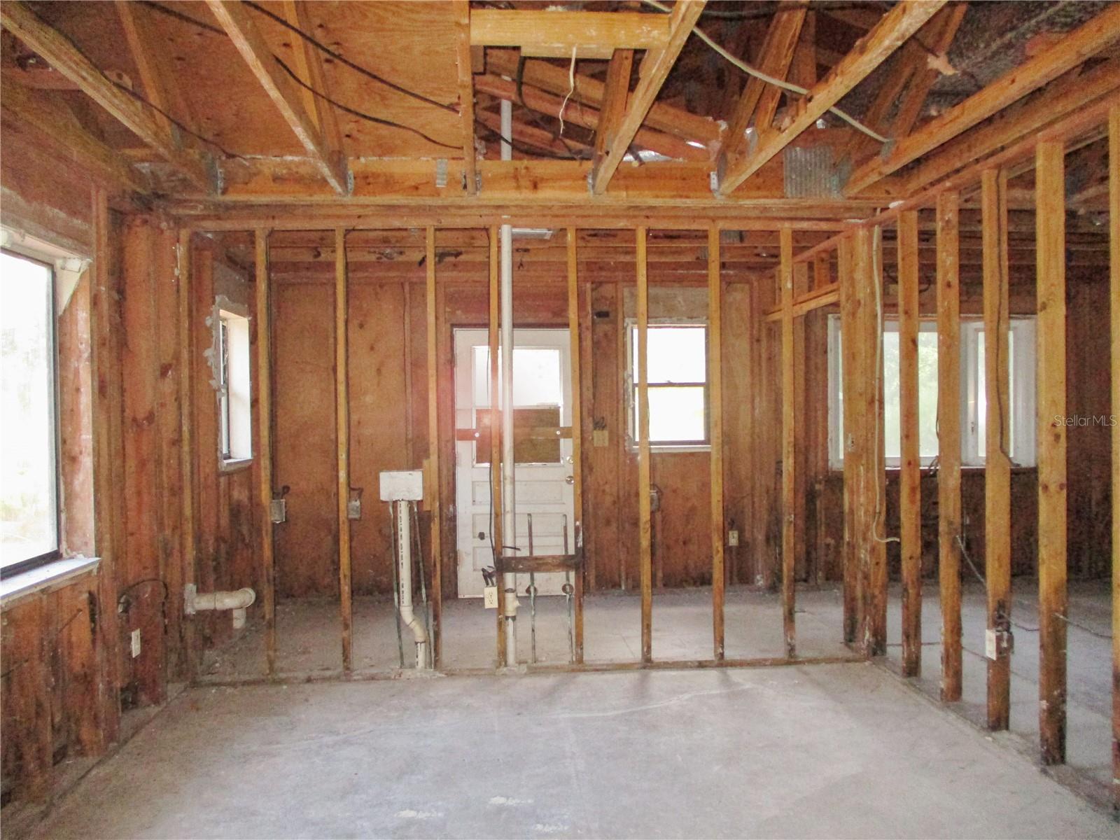 Image 27 of 44 For 4419 69th Street