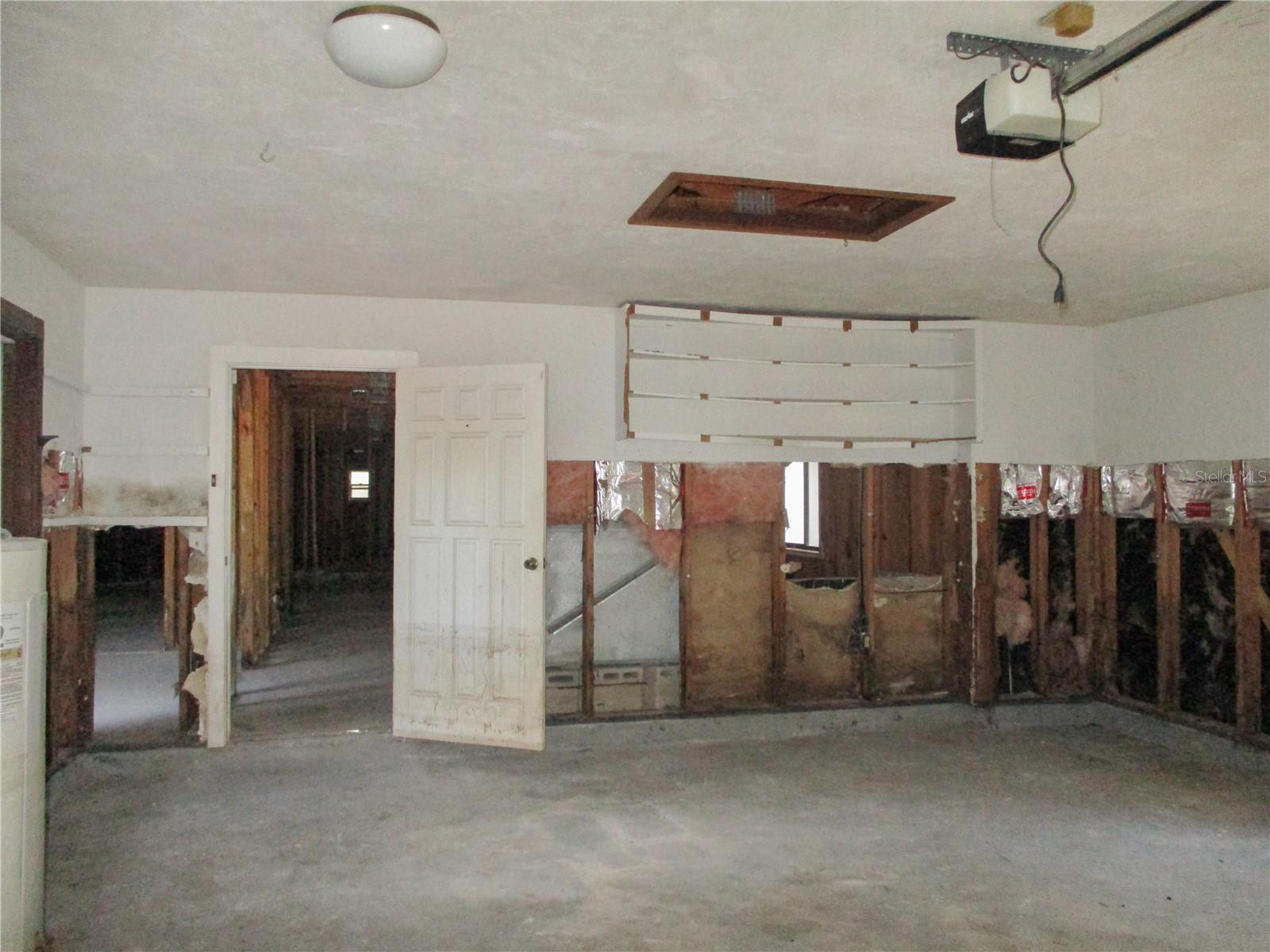 Image 33 of 44 For 4419 69th Street