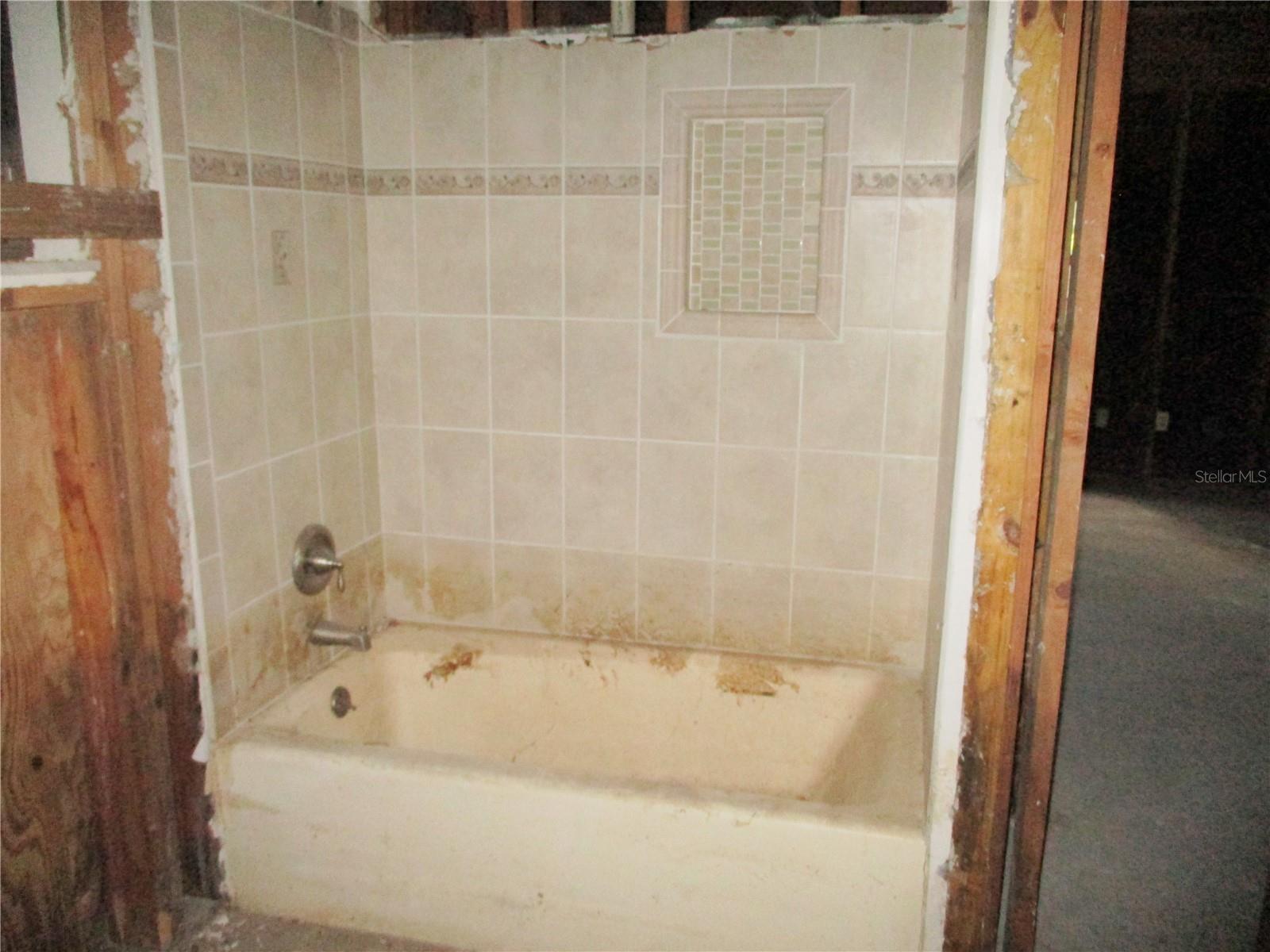 Image 37 of 44 For 4419 69th Street