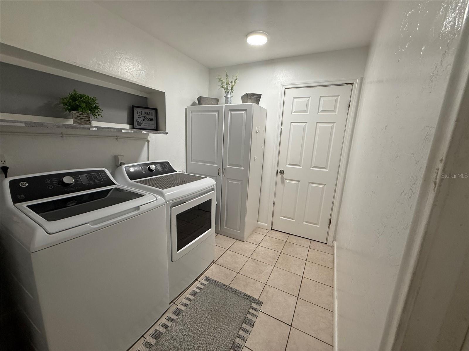 Image 11 of 23 For 5515 27th Terrace