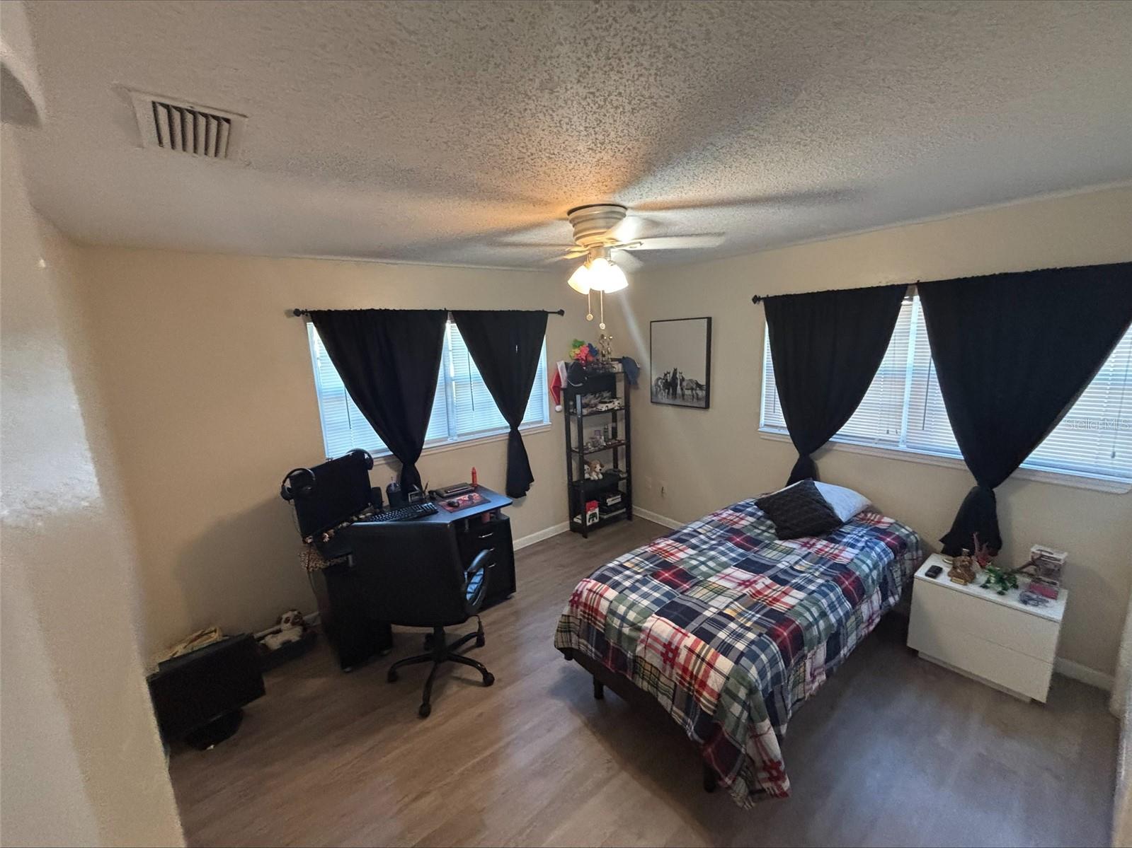 Image 13 of 23 For 5515 27th Terrace