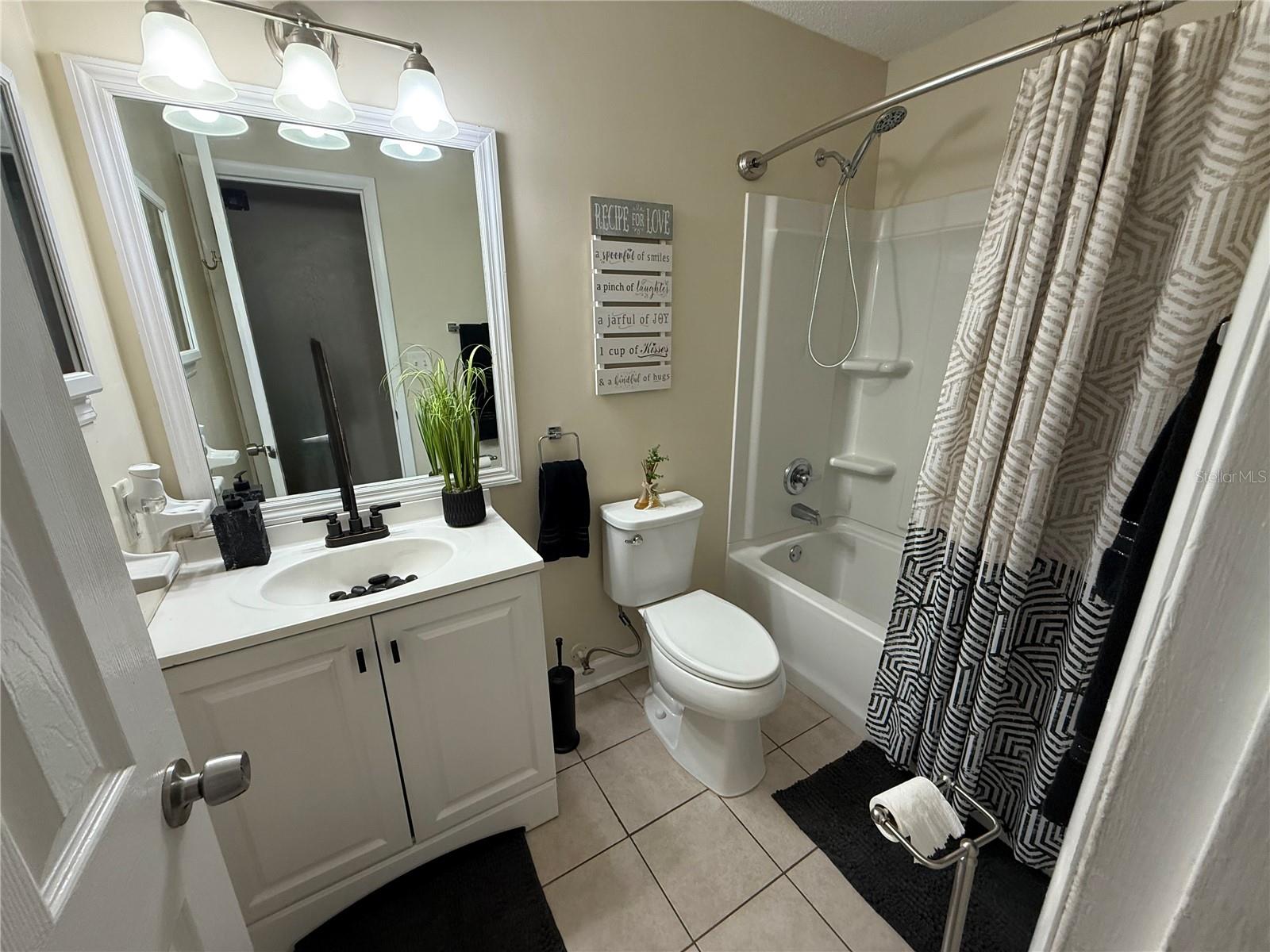 Image 15 of 23 For 5515 27th Terrace