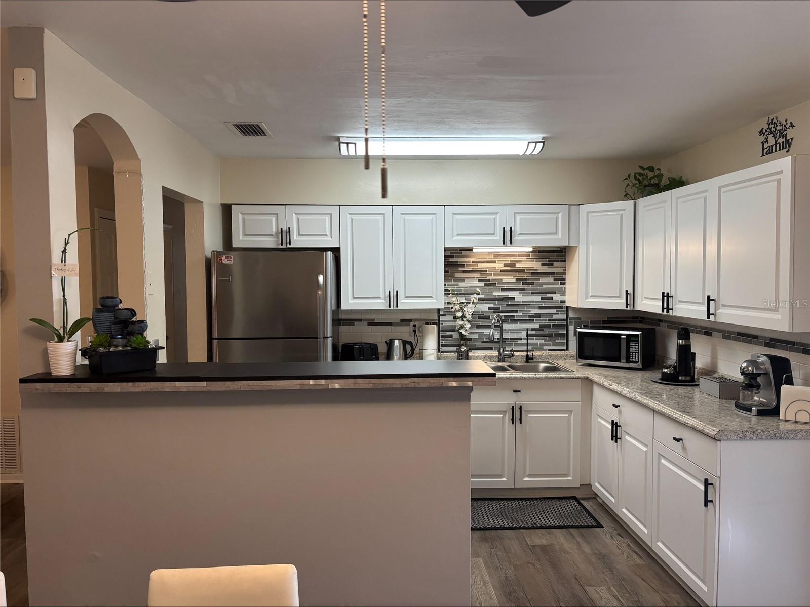 Image 7 of 23 For 5515 27th Terrace