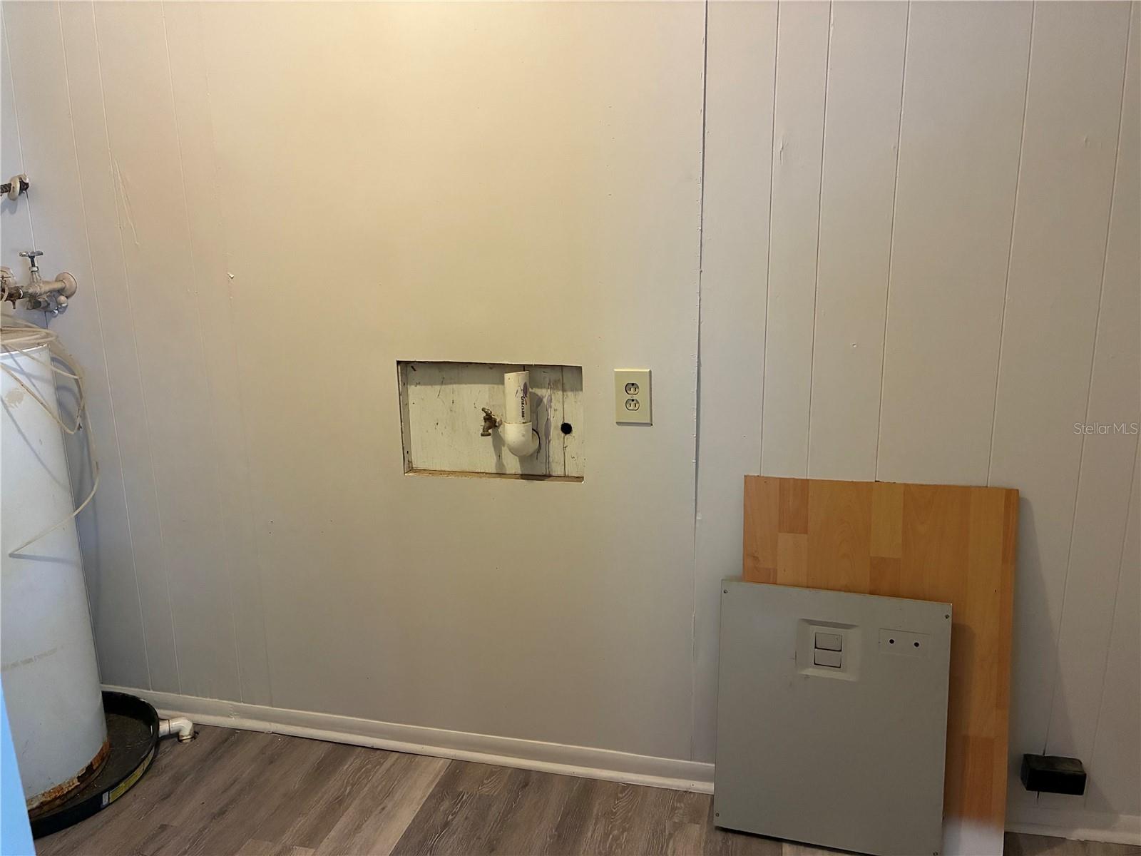 Image 7 of 20 For 470 Dove Street