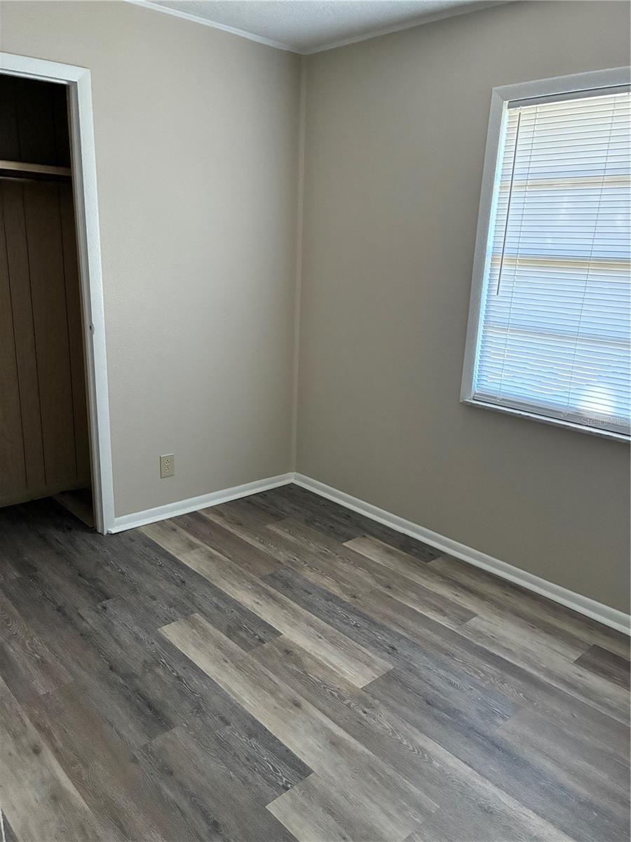 Image 9 of 20 For 470 Dove Street