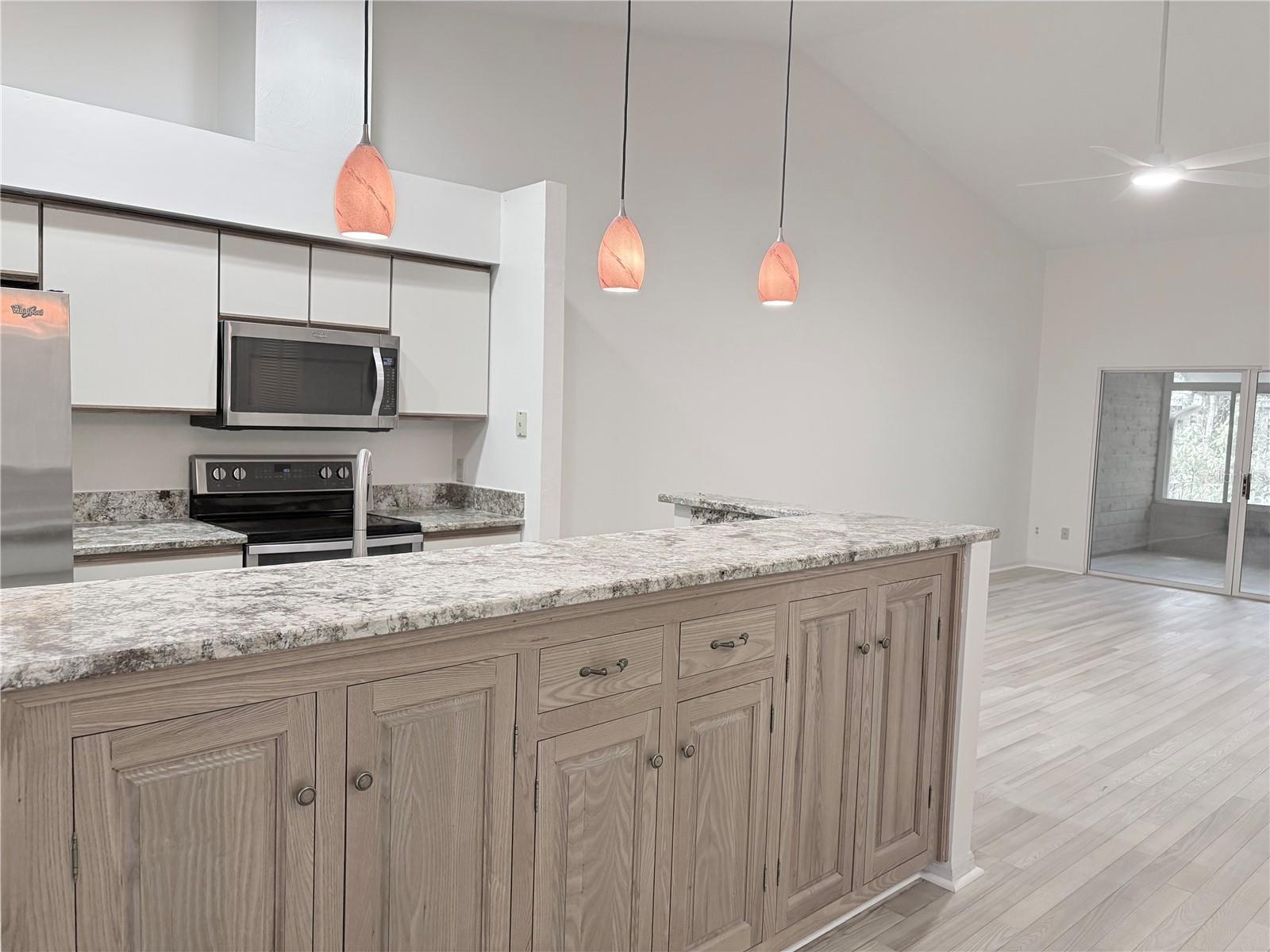 Image 3 of 9 For 920 124th Drive