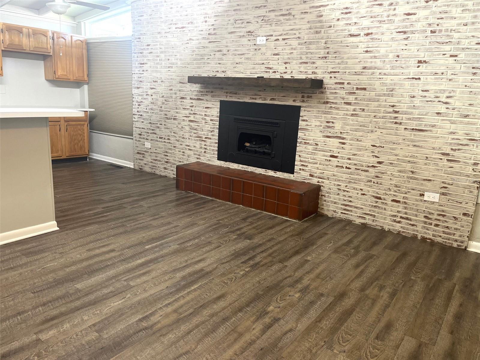 Image 12 of 26 For 16814 173rd Terrace