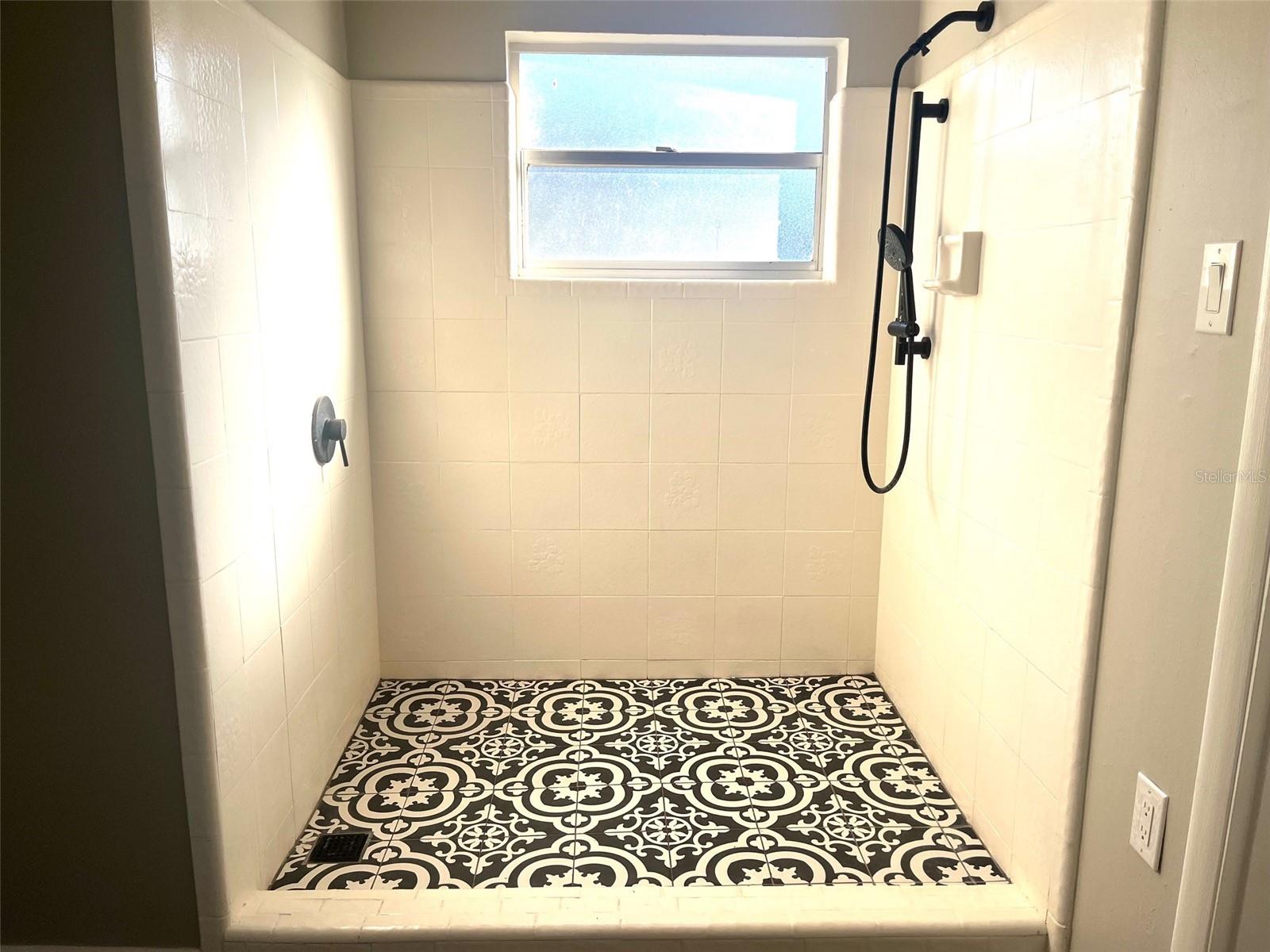 Image 18 of 26 For 16814 173rd Terrace