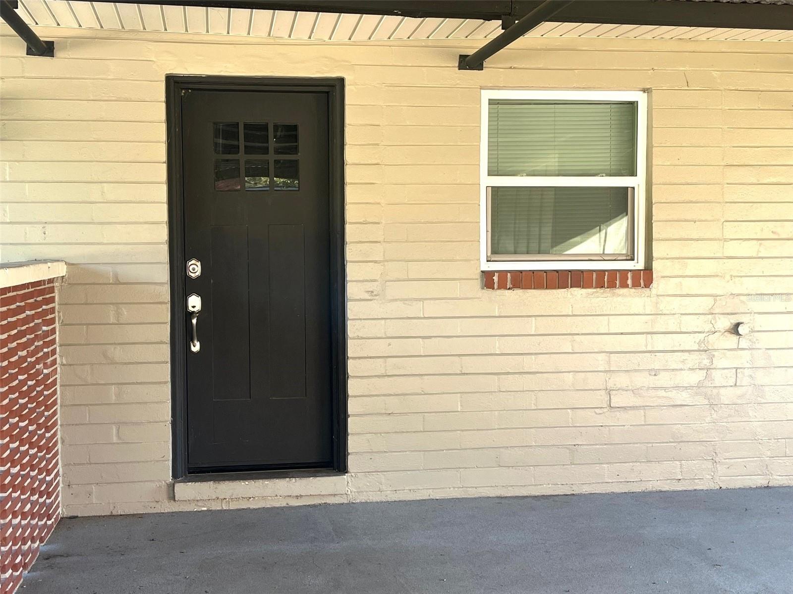 Image 4 of 26 For 16814 173rd Terrace