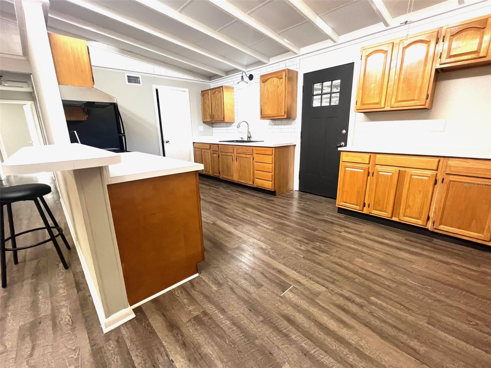 Image 6 of 26 For 16814 173rd Terrace