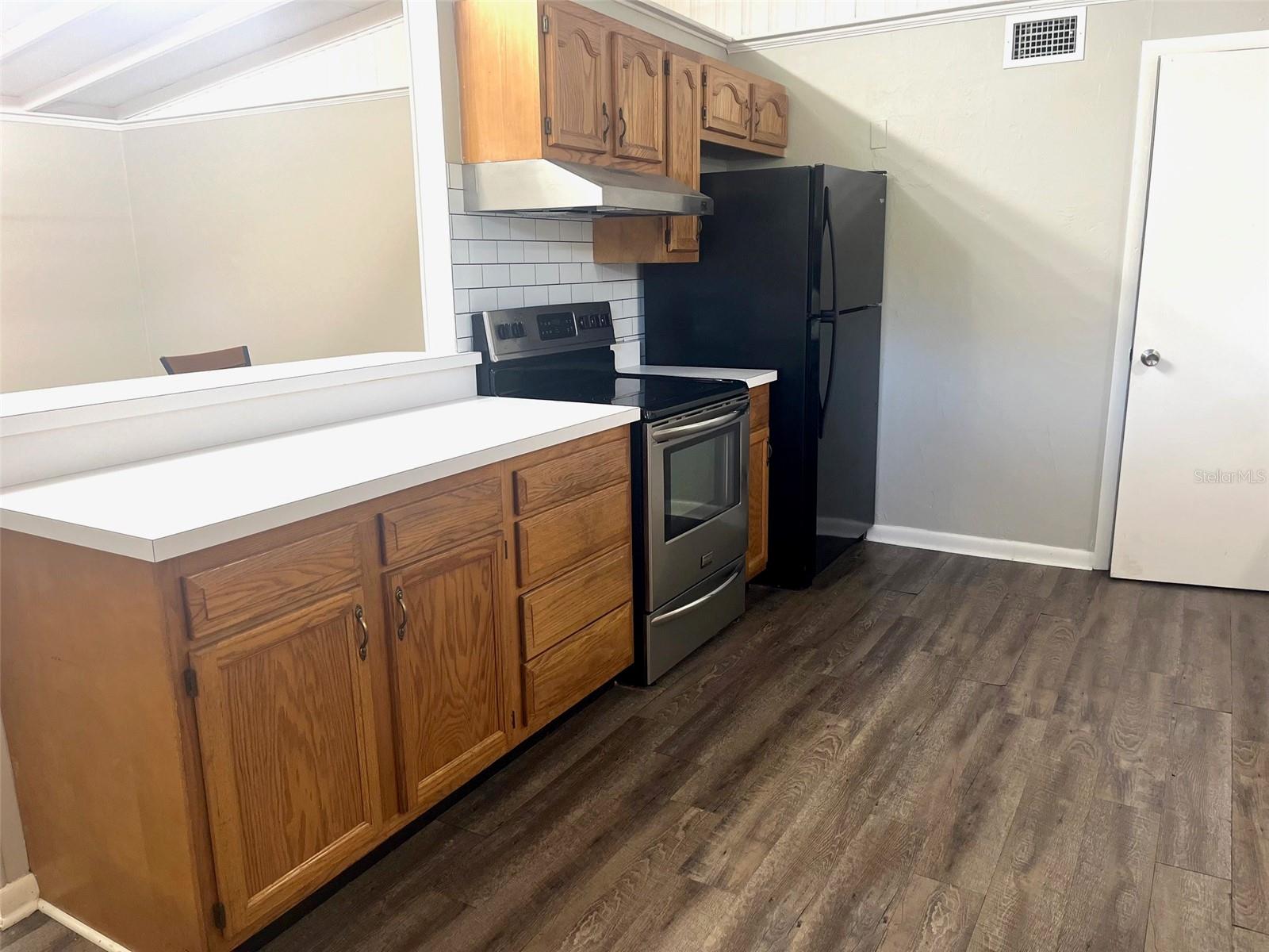 Image 8 of 26 For 16814 173rd Terrace