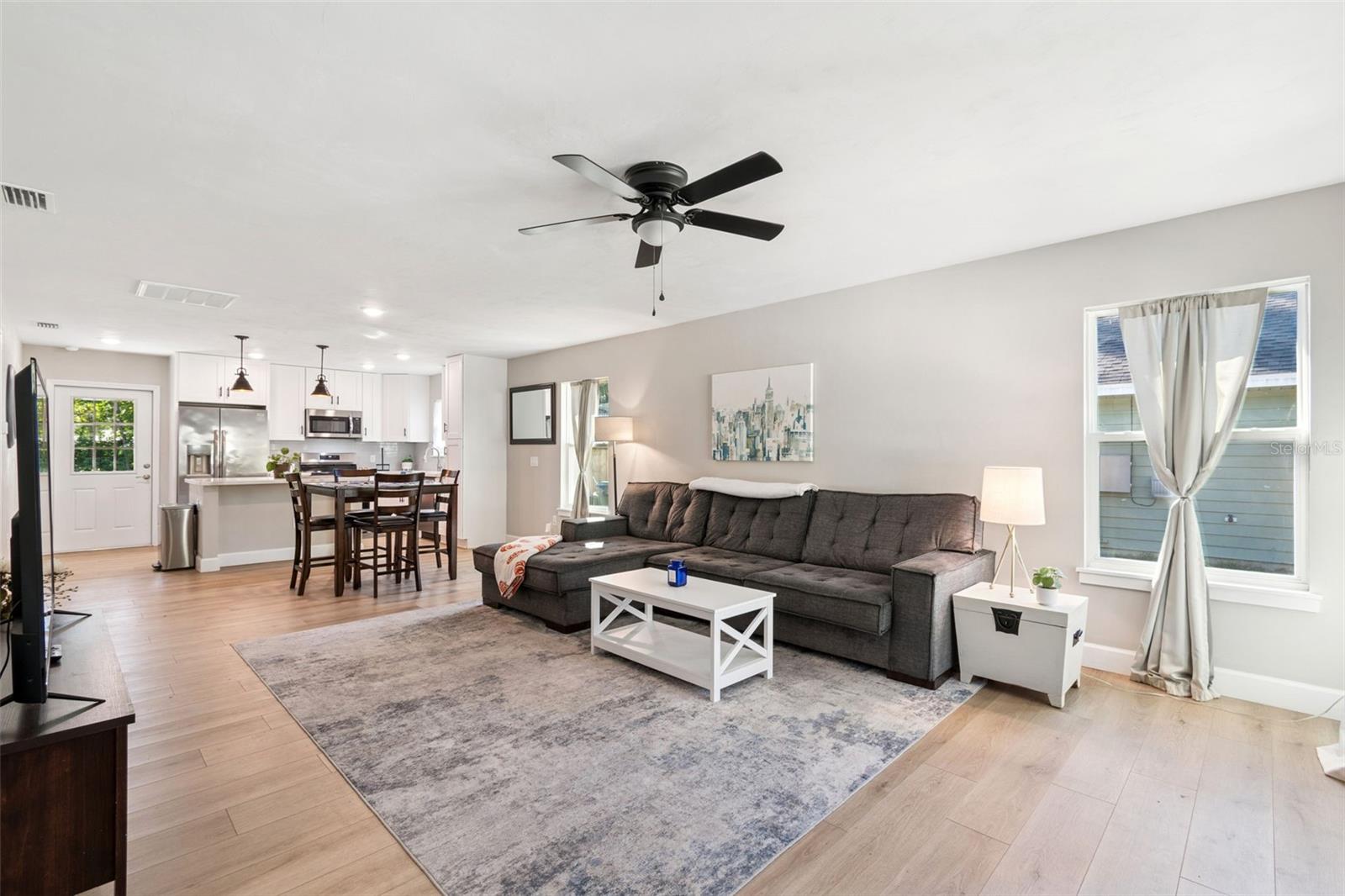 Image 10 of 31 For 13323 157th Avenue