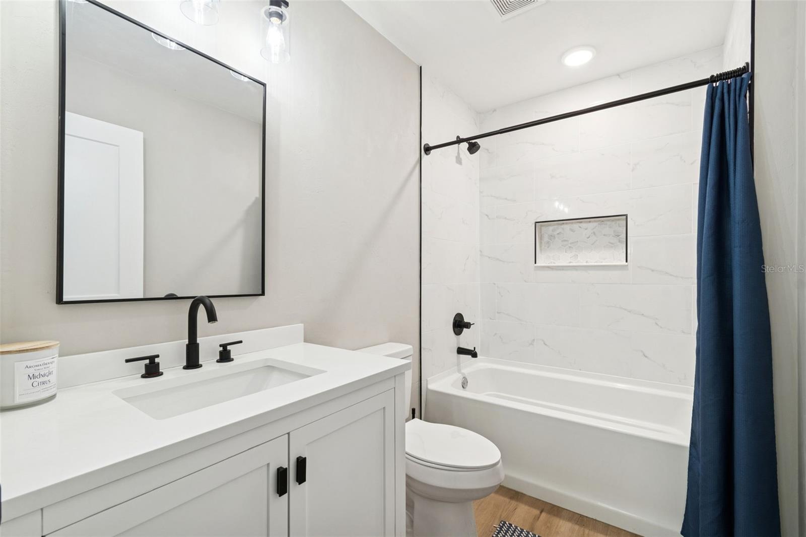 Image 28 of 31 For 13323 157th Avenue