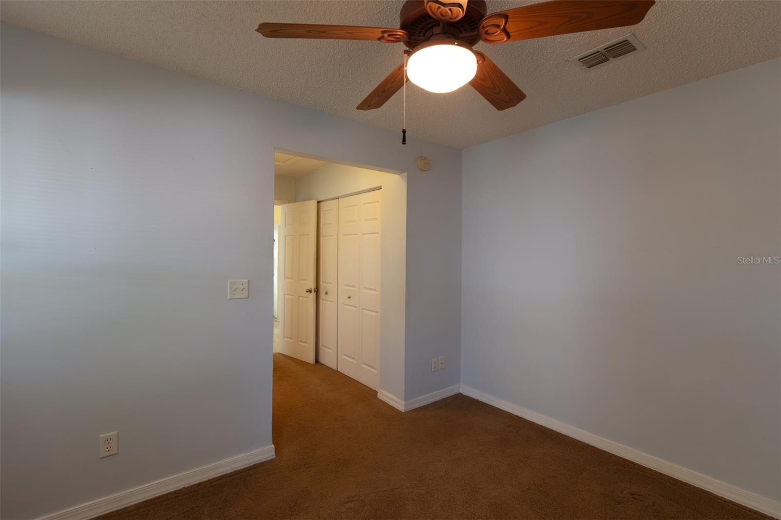 Image 11 of 34 For 393 Hilltop Drive