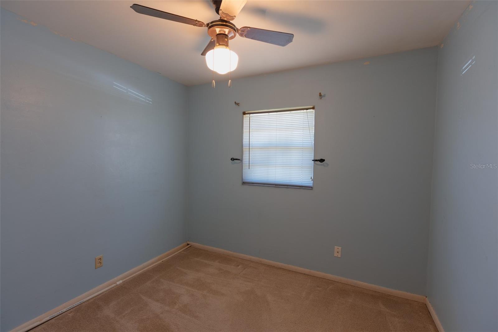 Image 14 of 34 For 393 Hilltop Drive