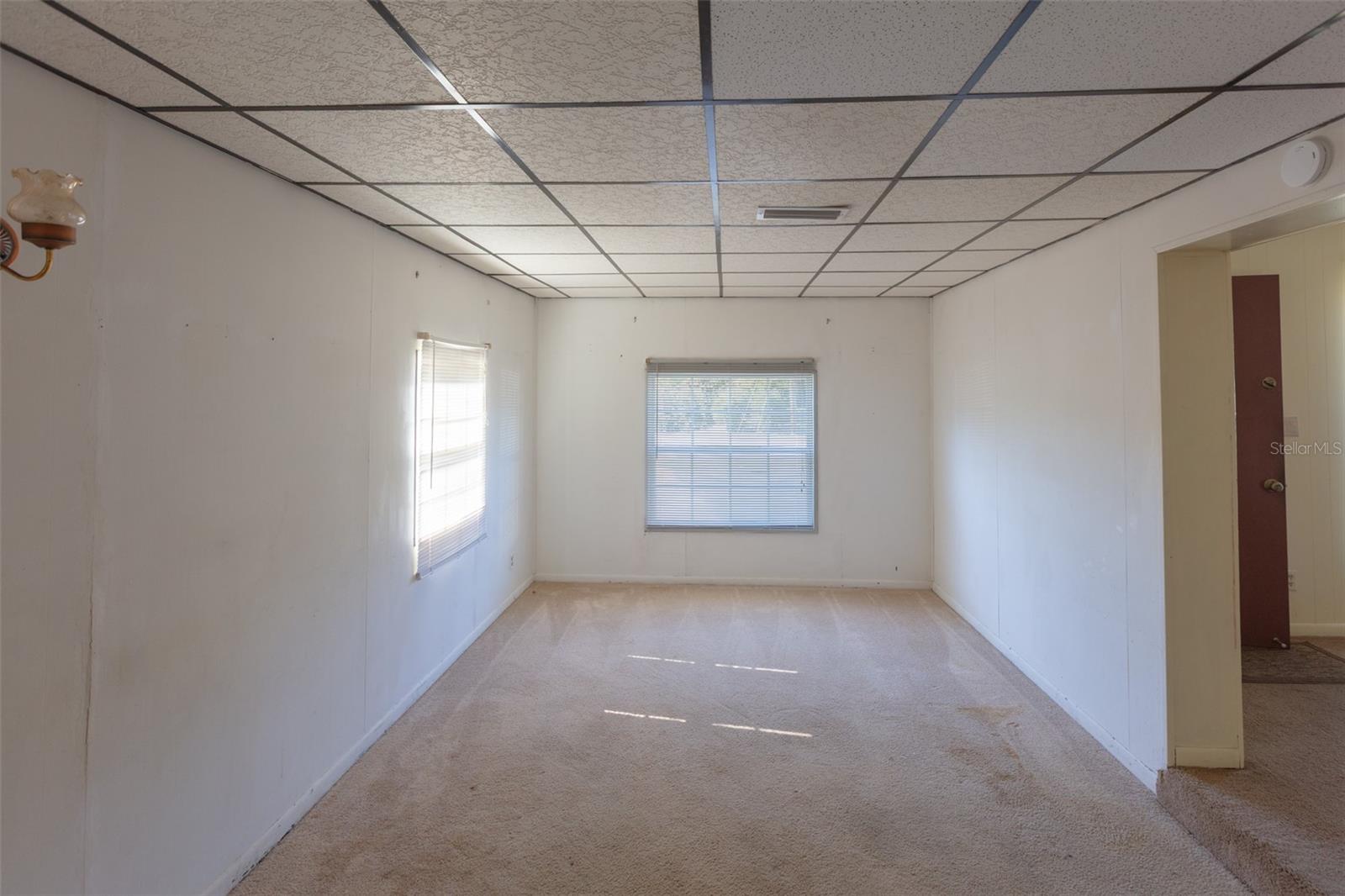 Image 21 of 34 For 393 Hilltop Drive