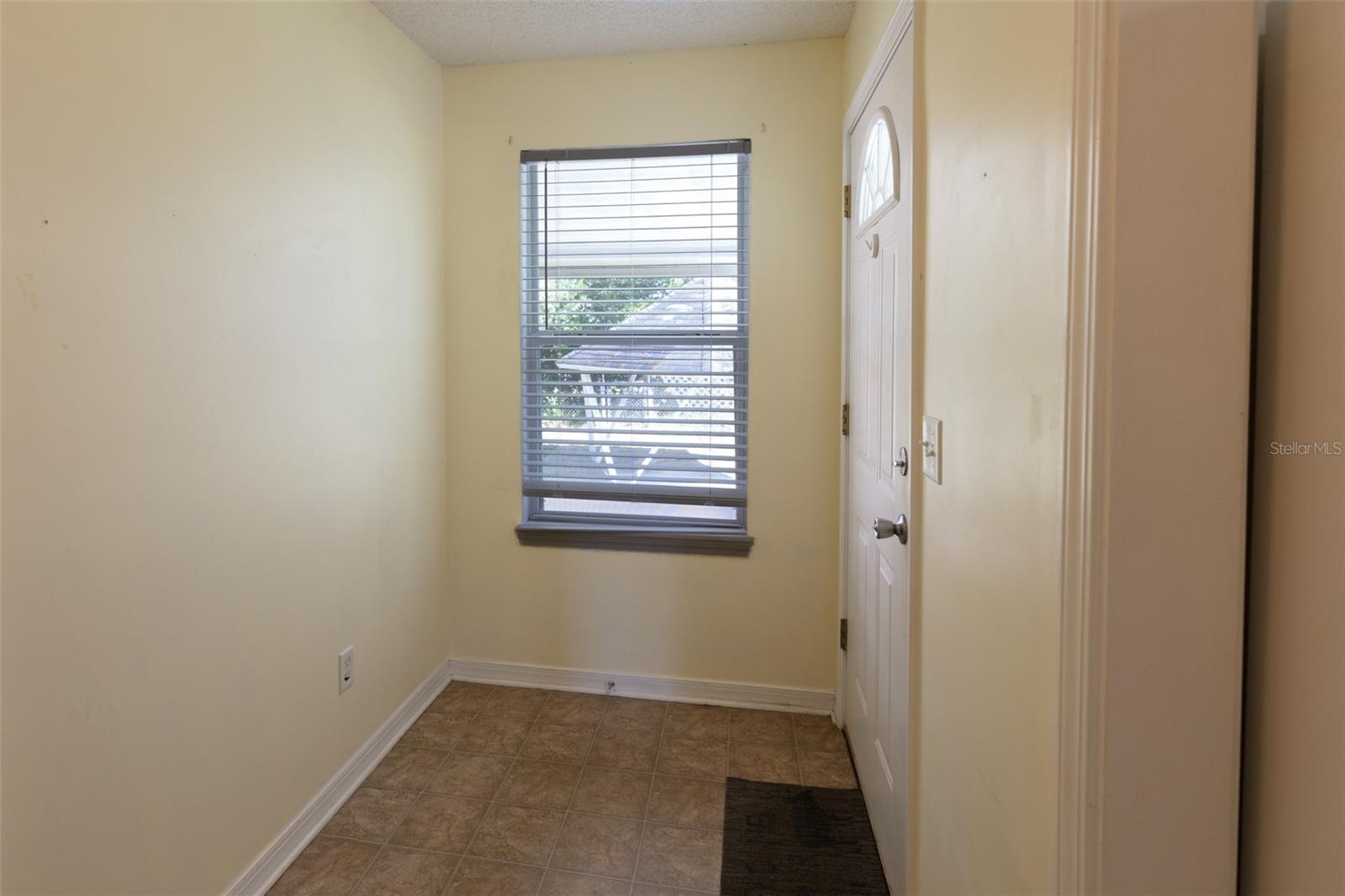 Image 24 of 34 For 393 Hilltop Drive