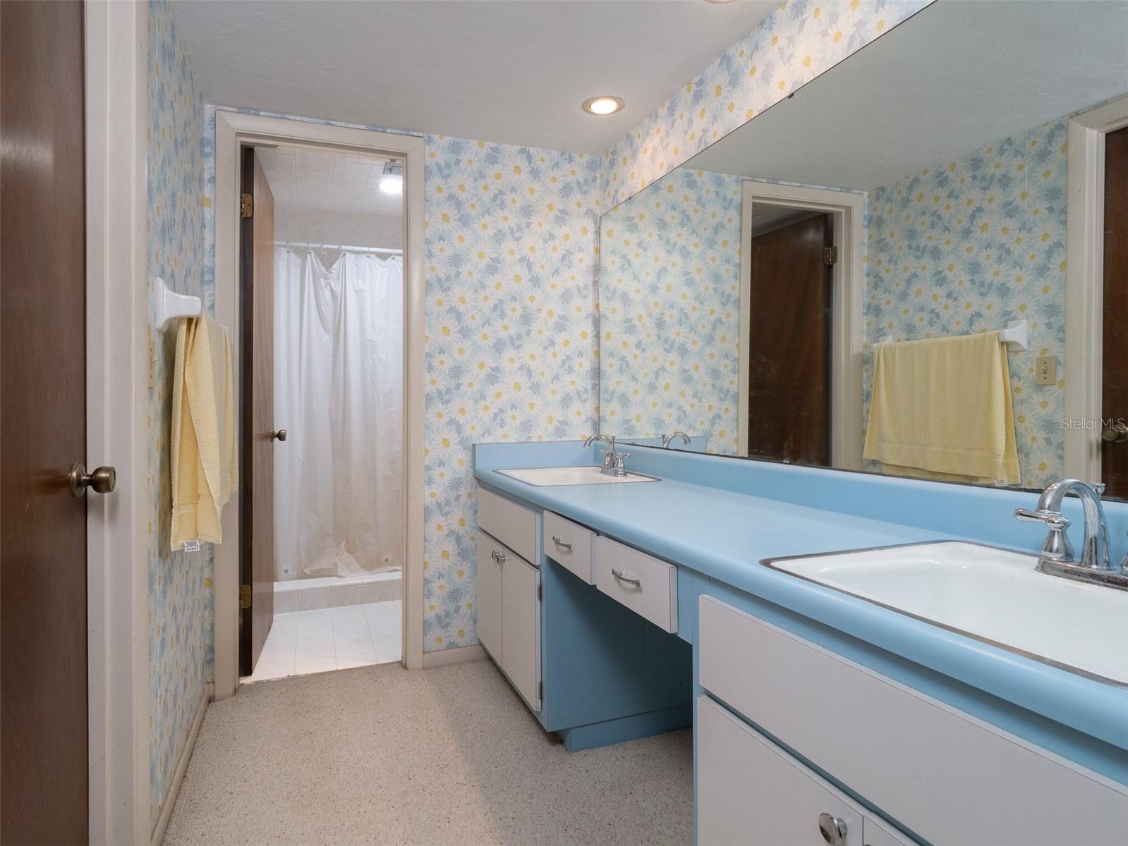 Image 20 of 39 For 3619 38th Street