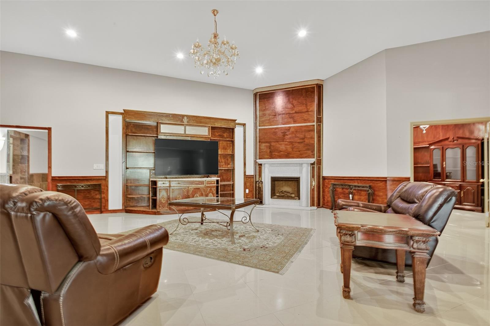 Listing photo id 18 for 12903 112th Avenue