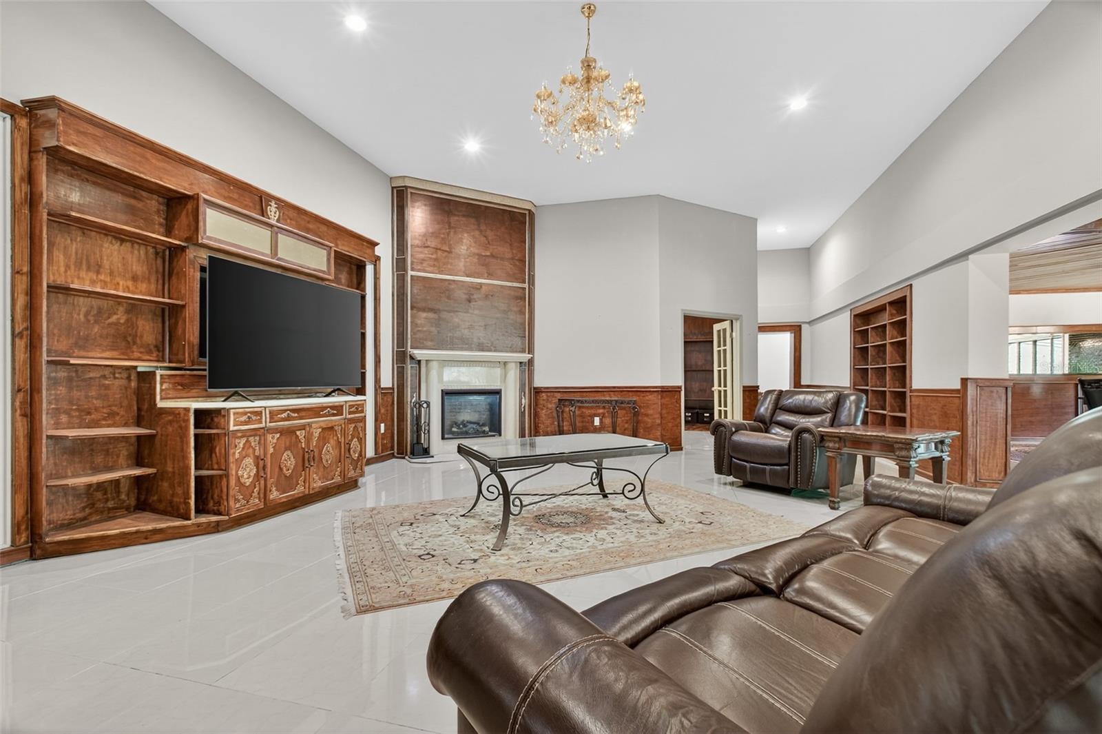 Listing photo id 19 for 12903 112th Avenue