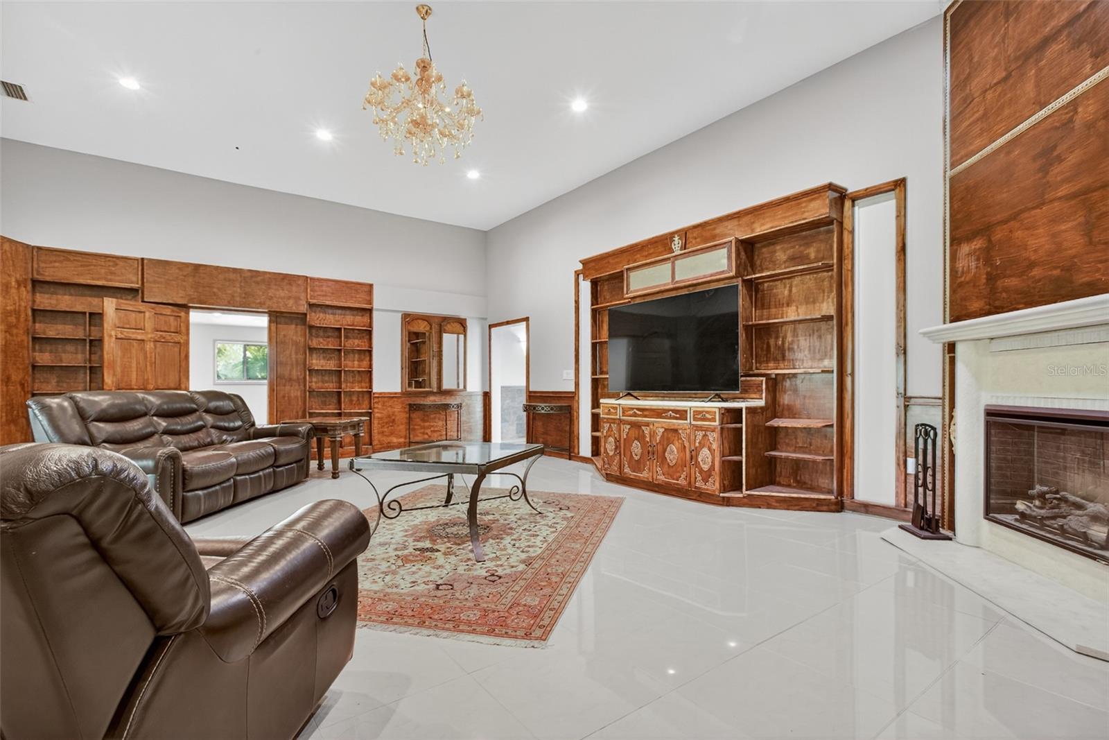 Listing photo id 20 for 12903 112th Avenue