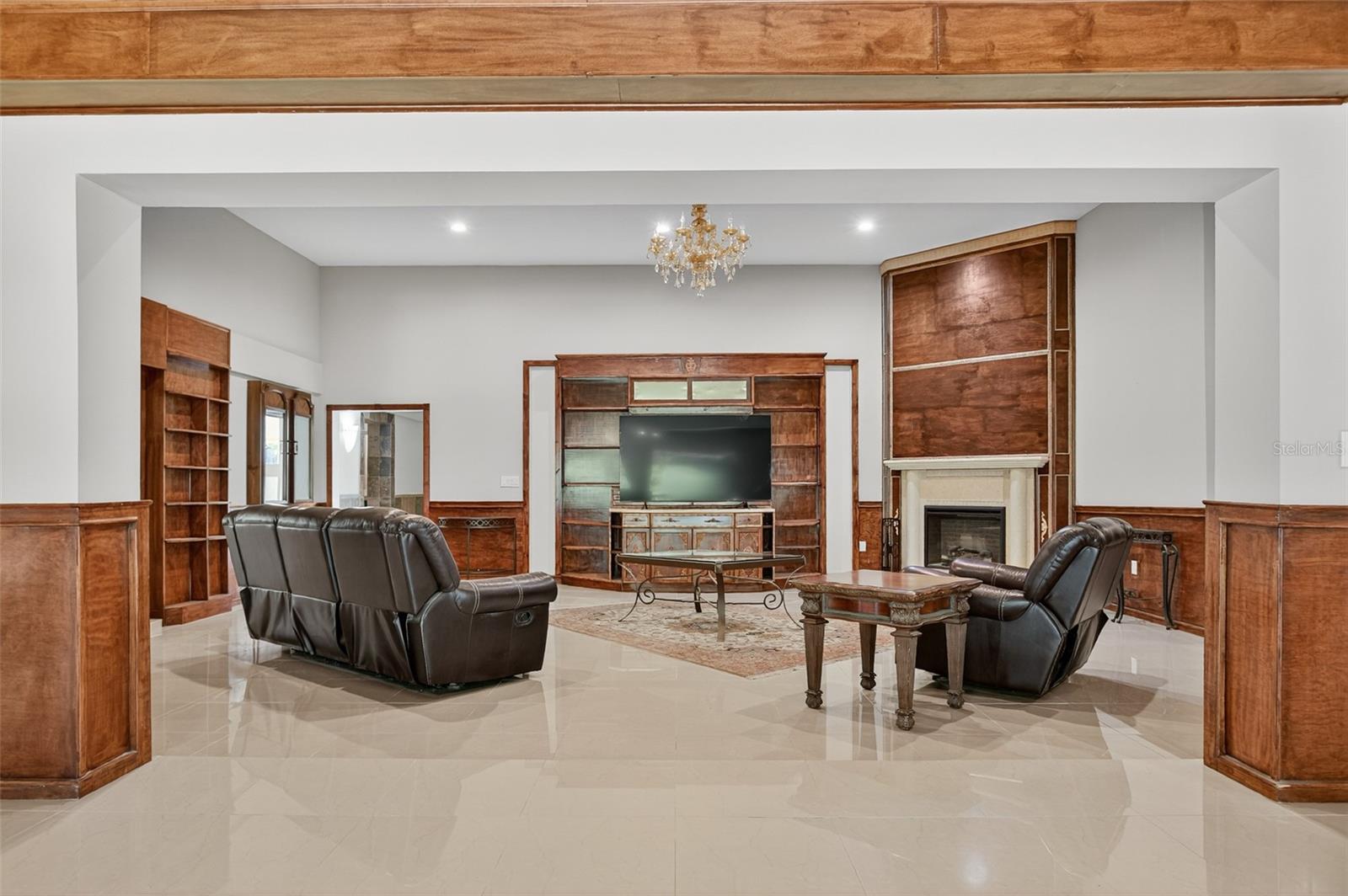 Listing photo id 22 for 12903 112th Avenue