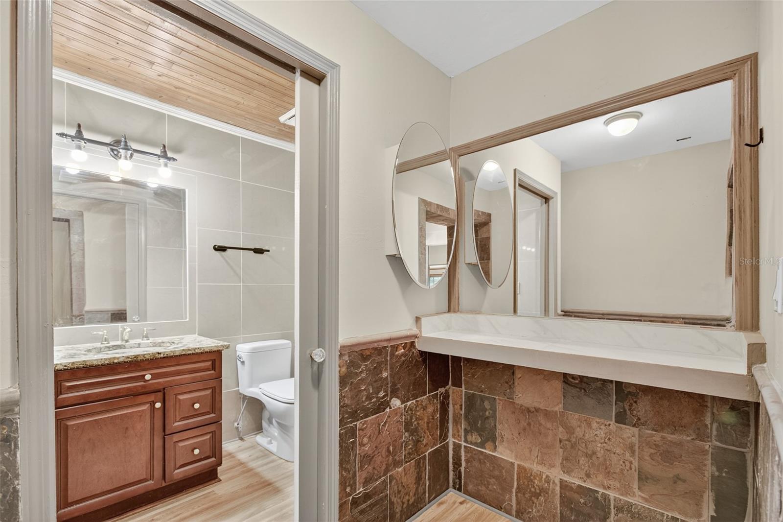 Listing photo id 47 for 12903 112th Avenue