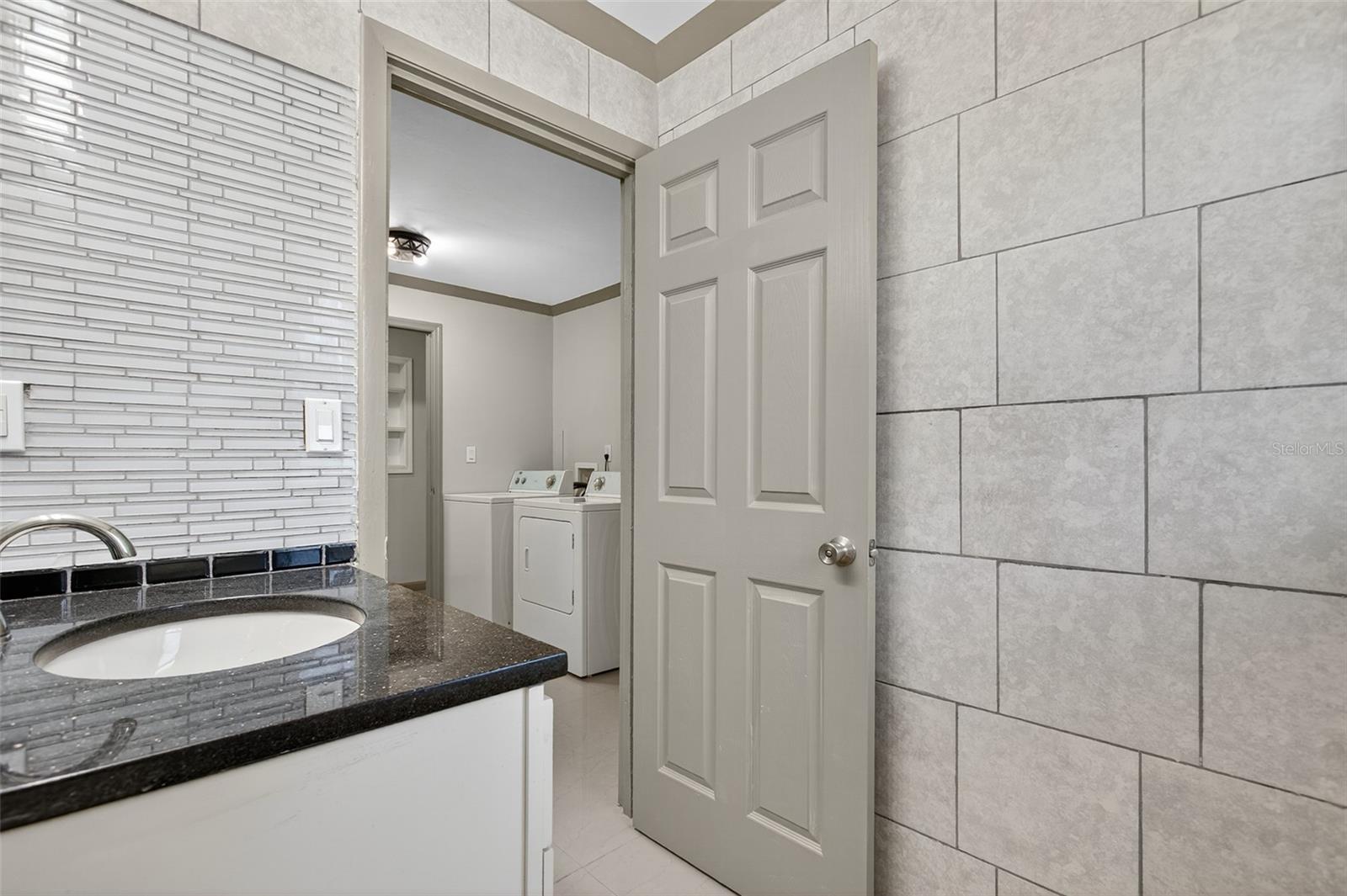 Listing photo id 54 for 12903 112th Avenue