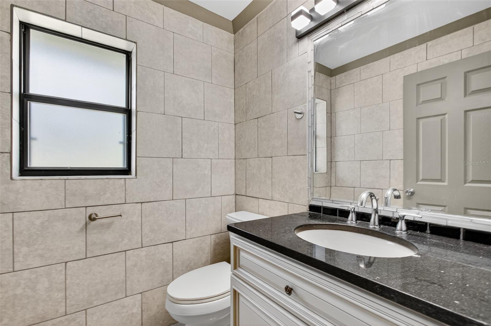 Listing photo id 55 for 12903 112th Avenue