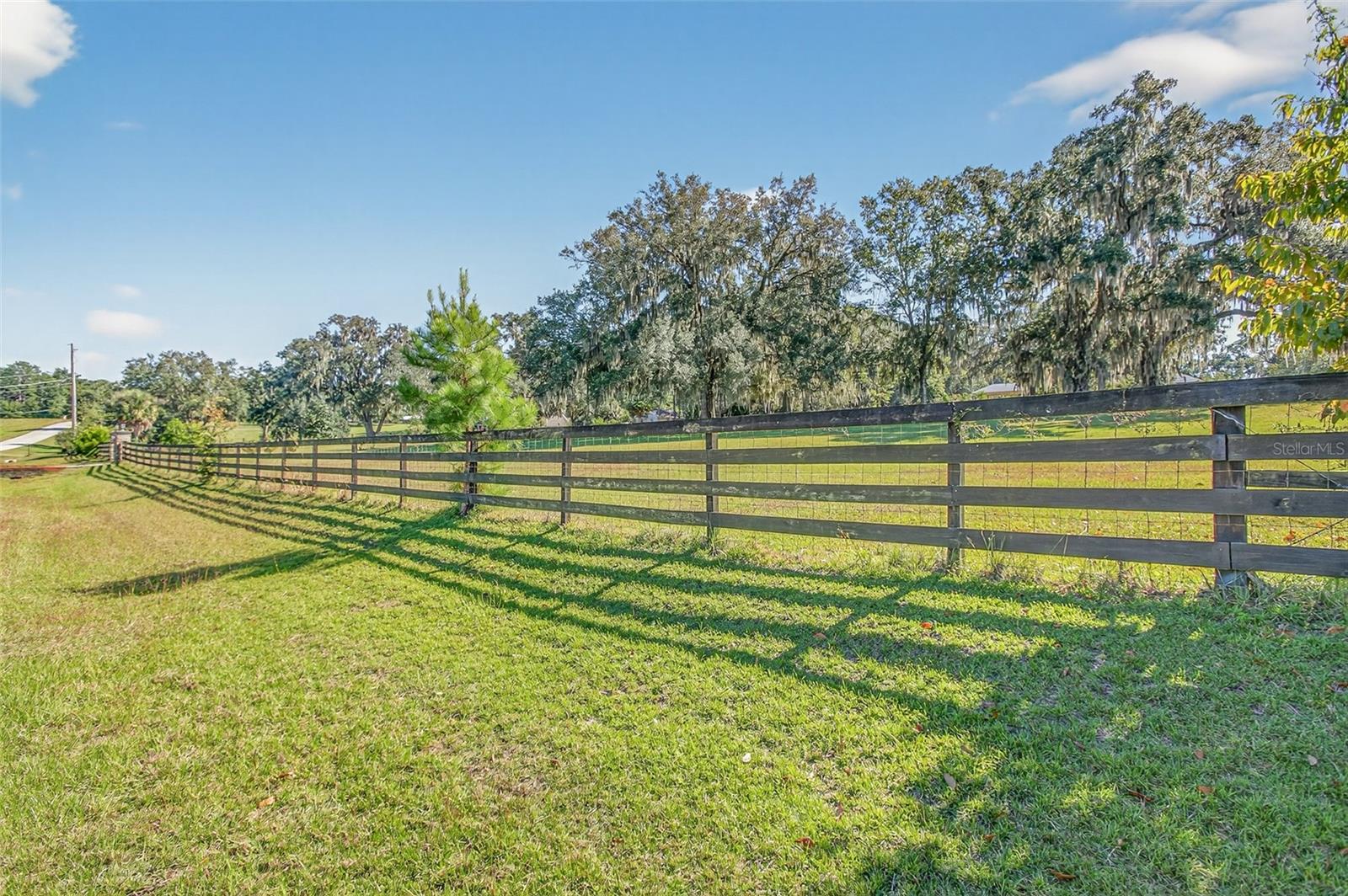 Listing photo id 58 for 12903 112th Avenue