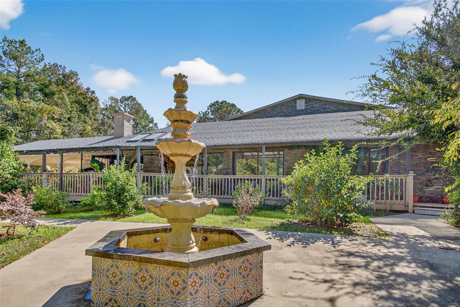 Listing photo id 62 for 12903 112th Avenue