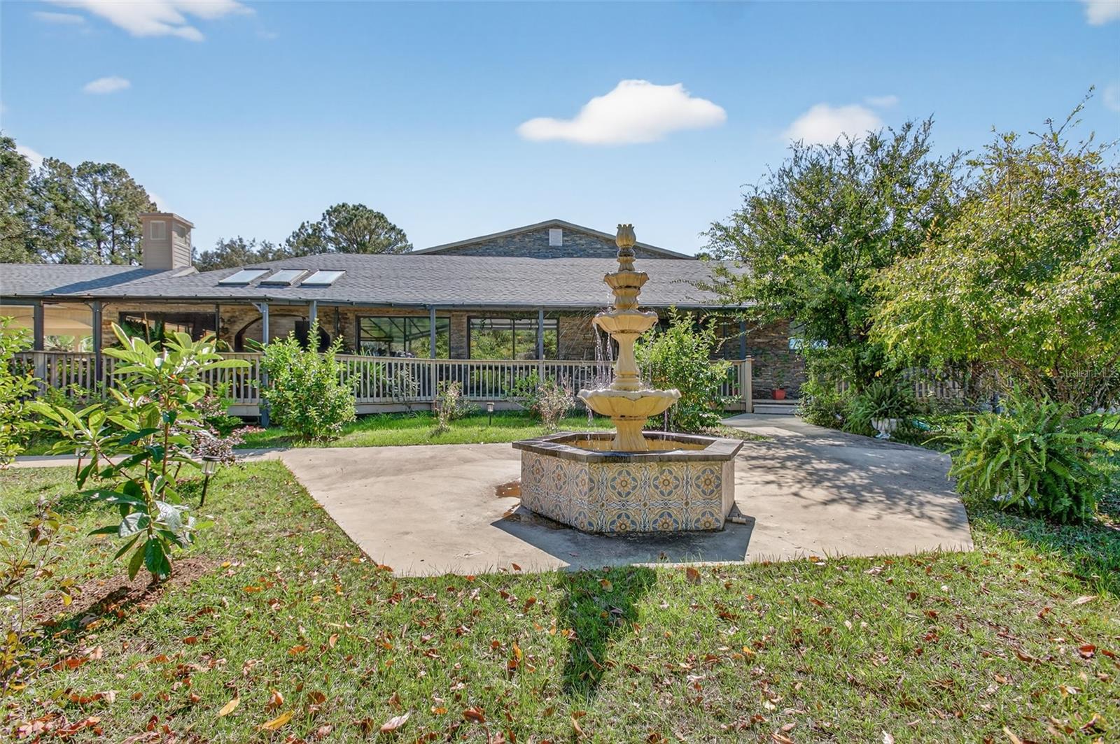 Listing photo id 70 for 12903 112th Avenue