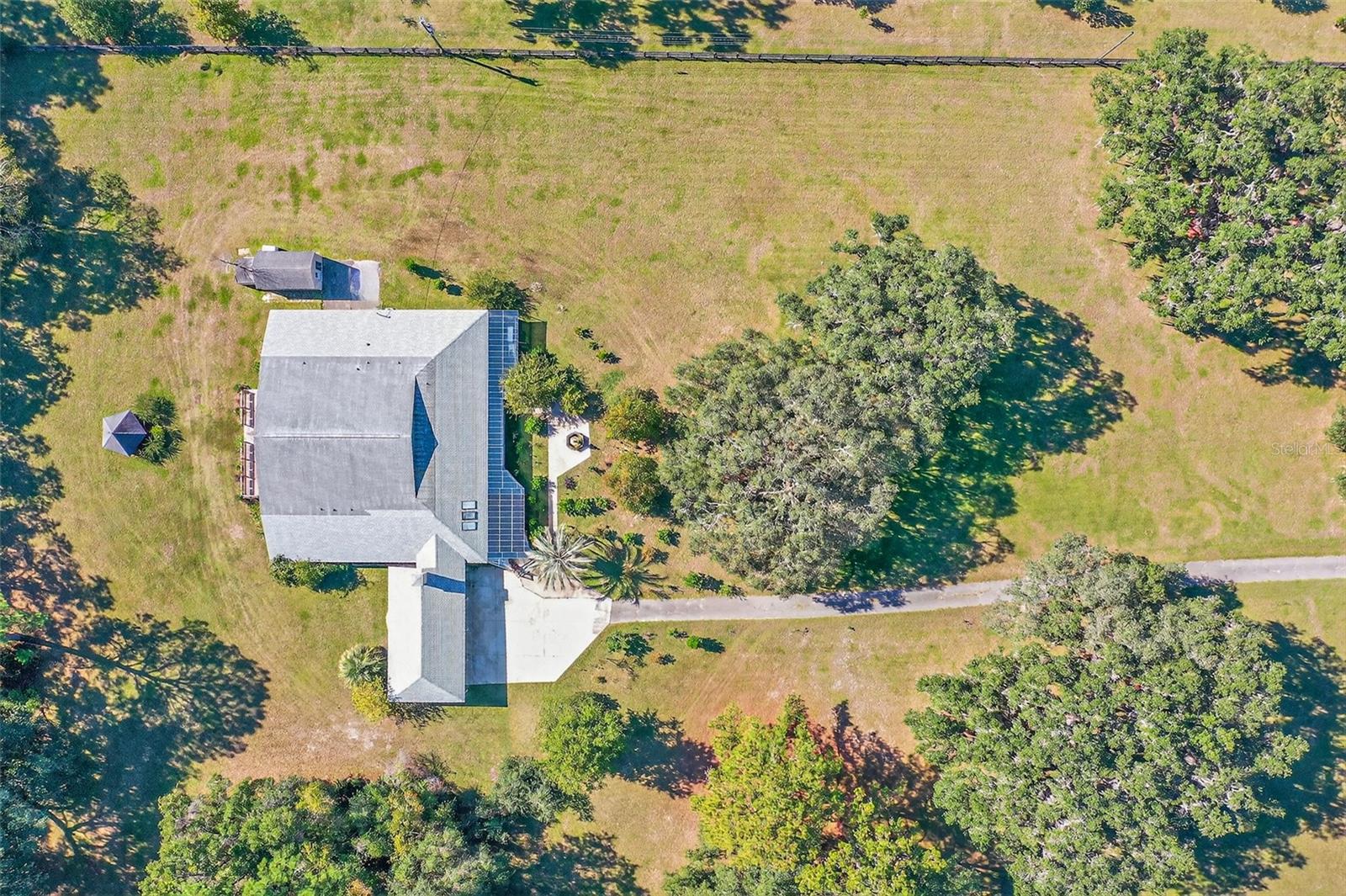 Listing photo id 85 for 12903 112th Avenue