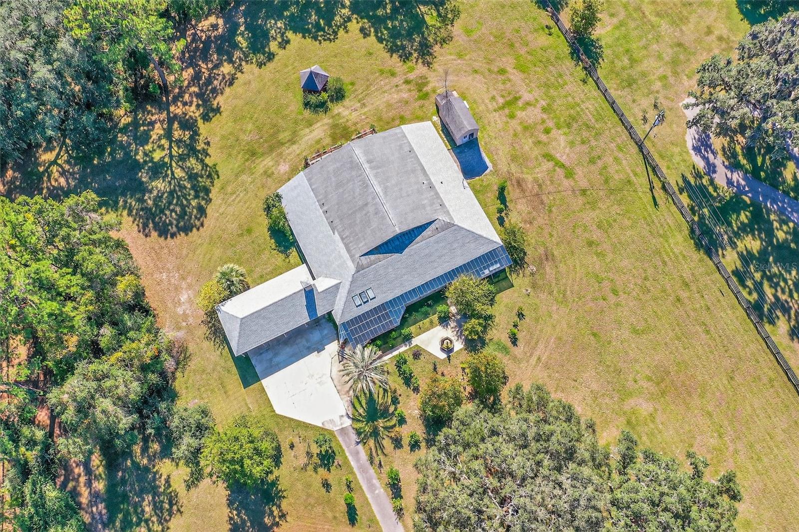 Listing photo id 87 for 12903 112th Avenue