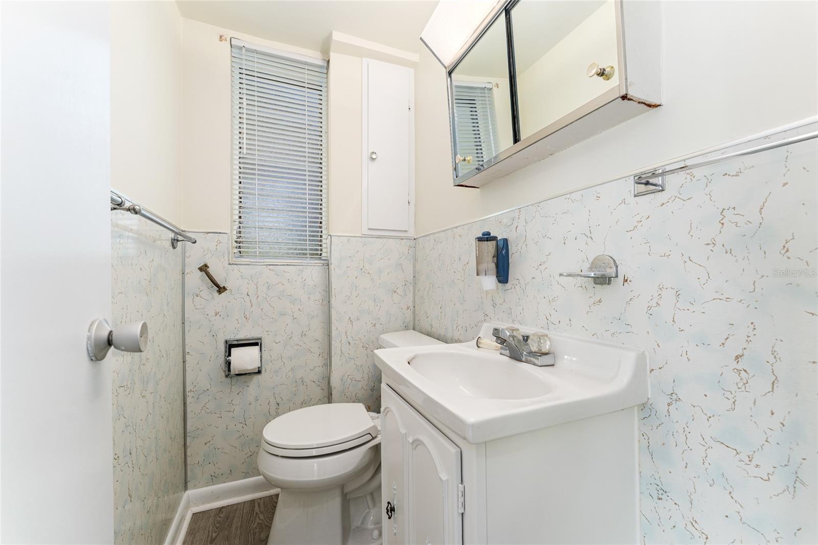 Image 36 of 75 For 1067 11th Terrace