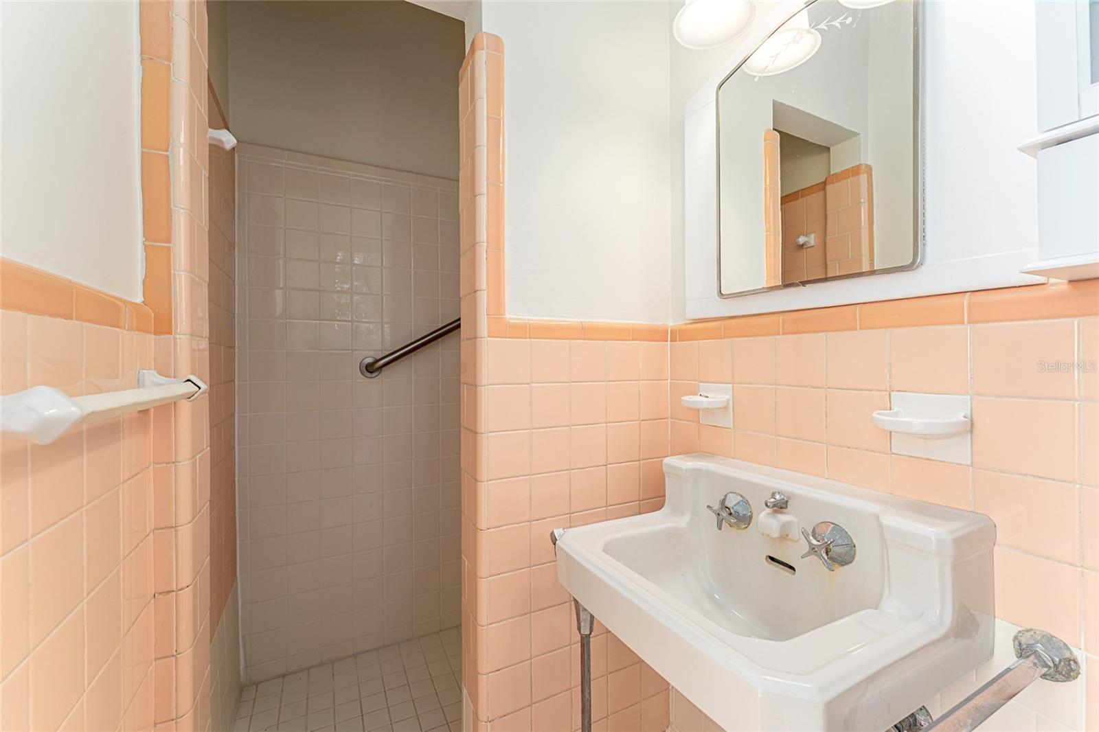 Image 39 of 75 For 1067 11th Terrace