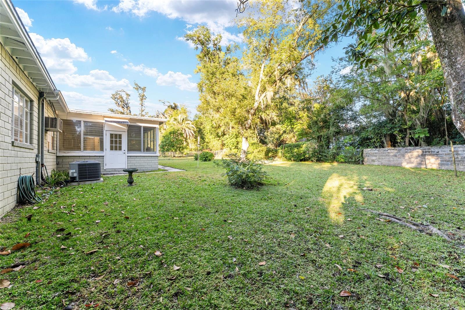 Image 67 of 75 For 1067 11th Terrace