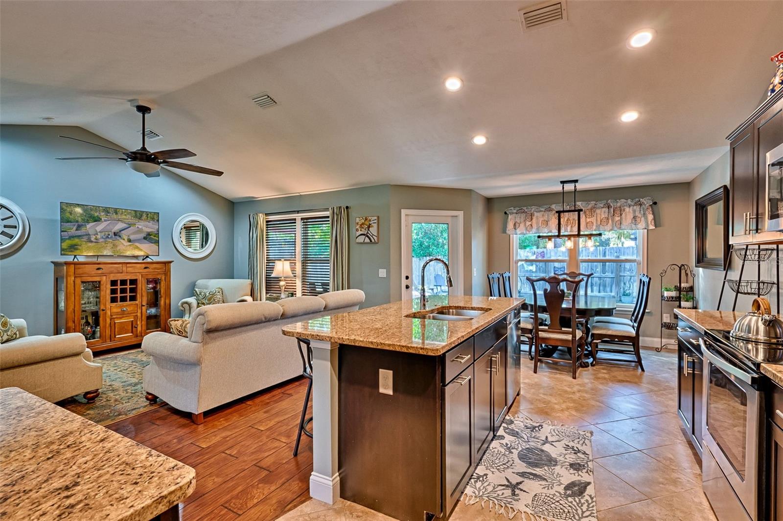 Image 11 of 46 For 20388 249th Way