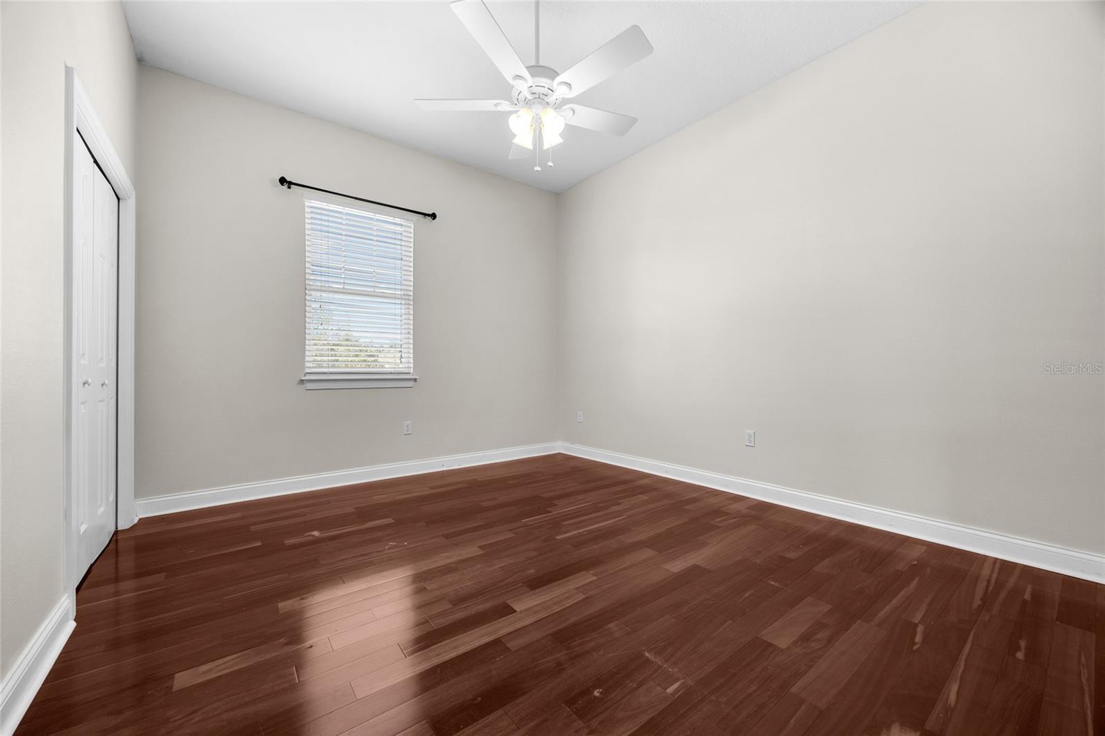 Image 17 of 33 For 16609 166th Drive