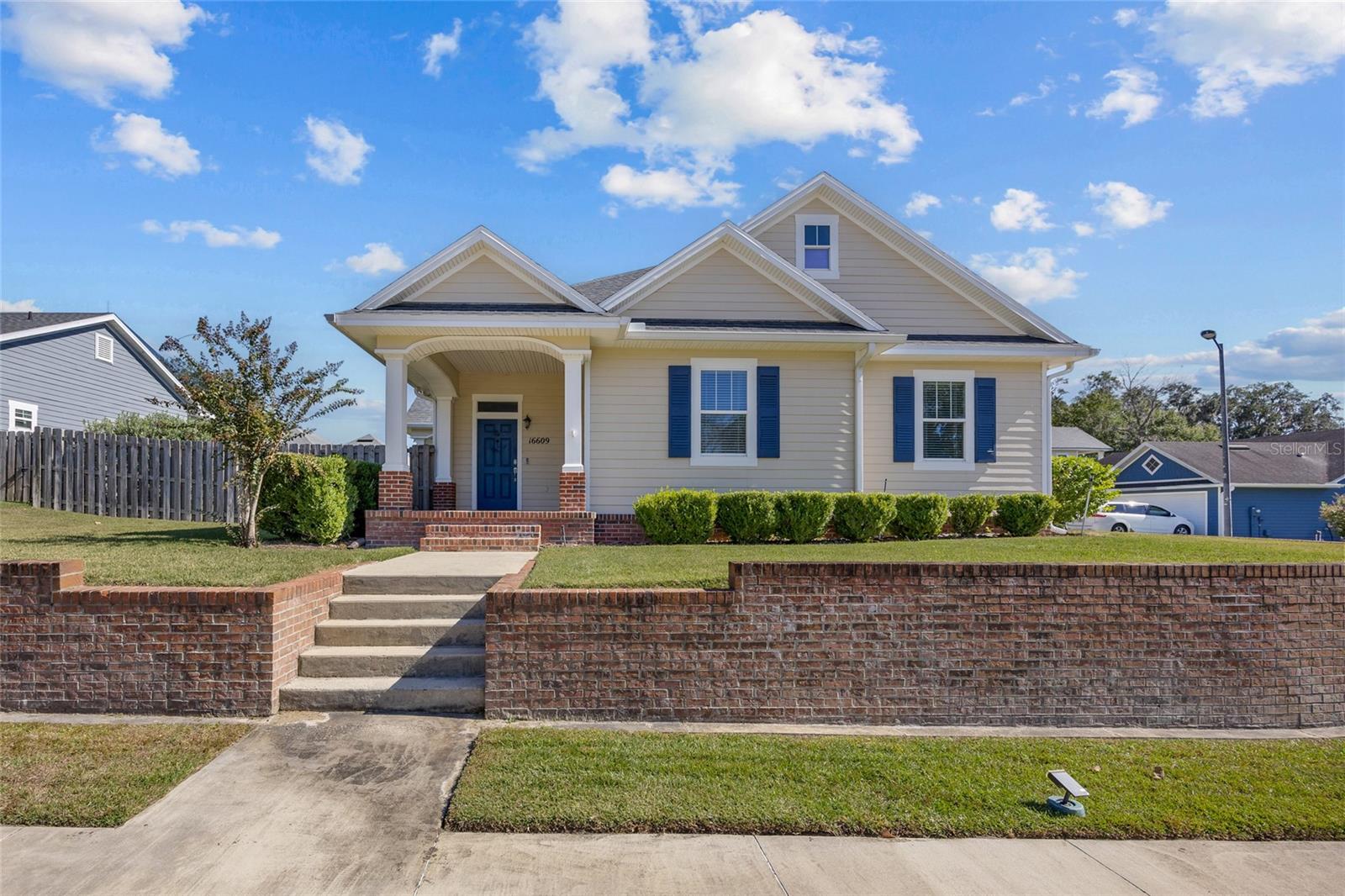 Image 27 of 33 For 16609 166th Drive