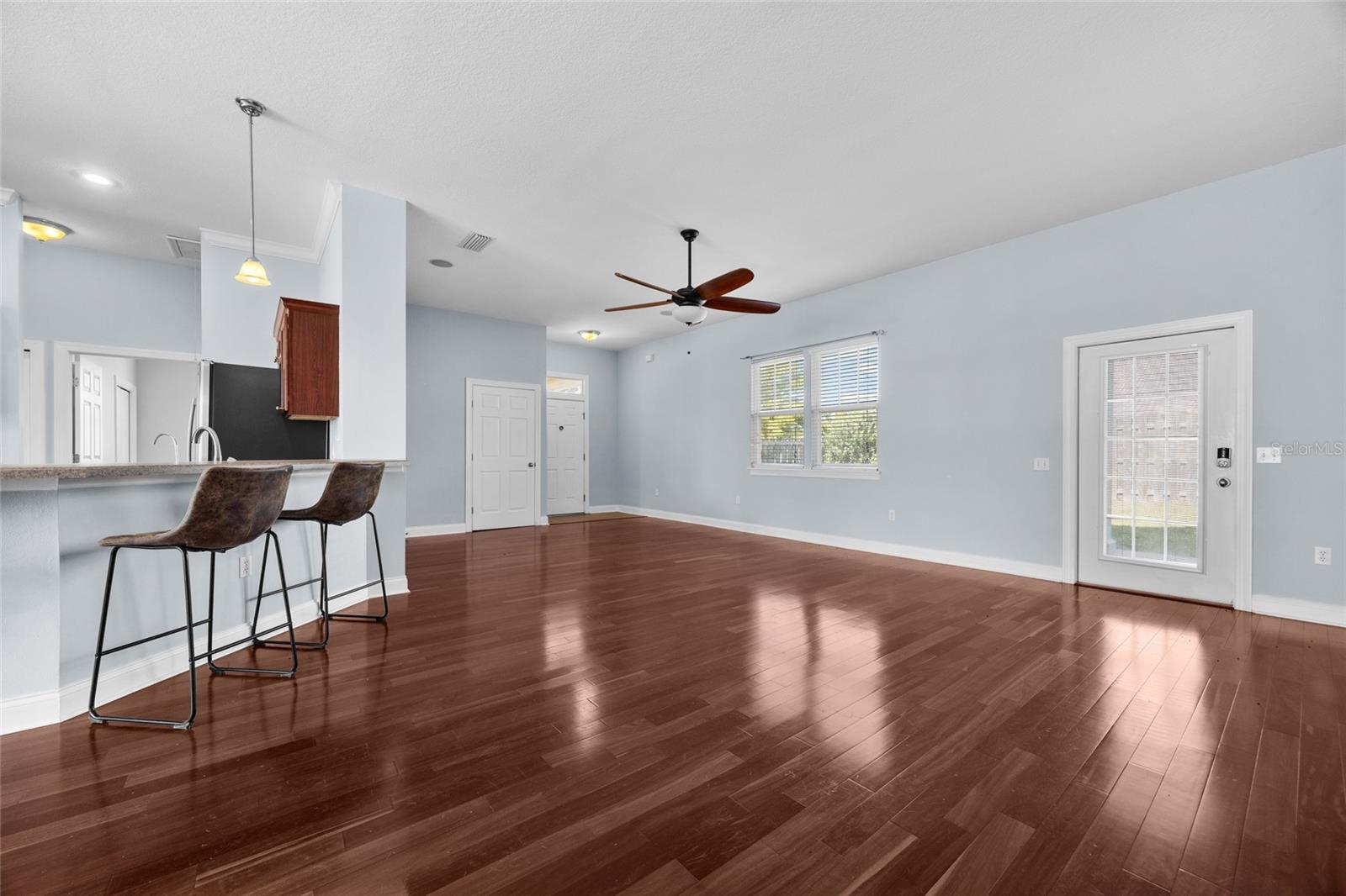 Image 4 of 33 For 16609 166th Drive