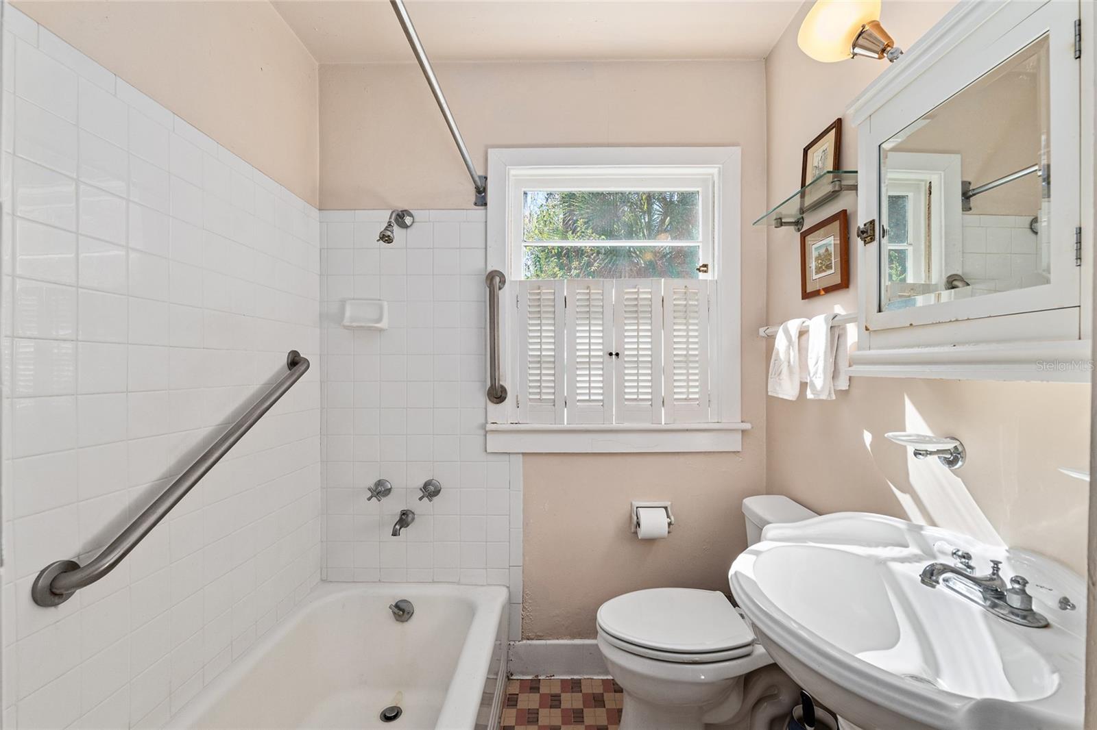 Image 36 of 56 For 1201 4th Street