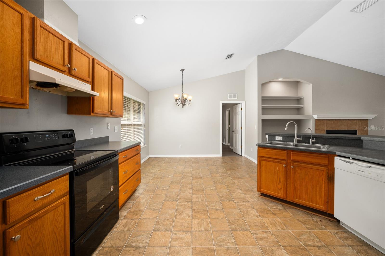 Image 12 of 42 For 7462 84th Drive