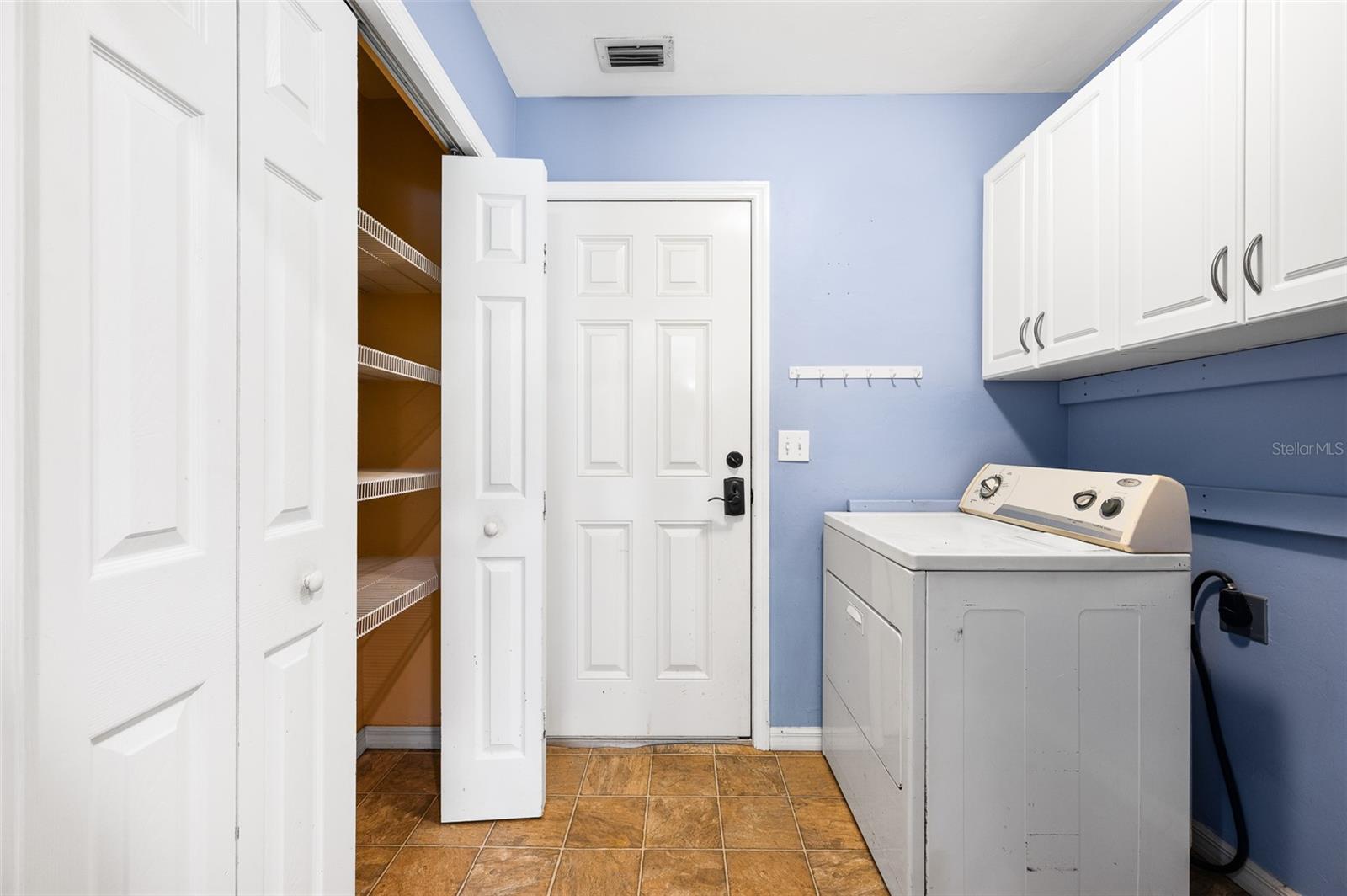 Image 25 of 42 For 7462 84th Drive