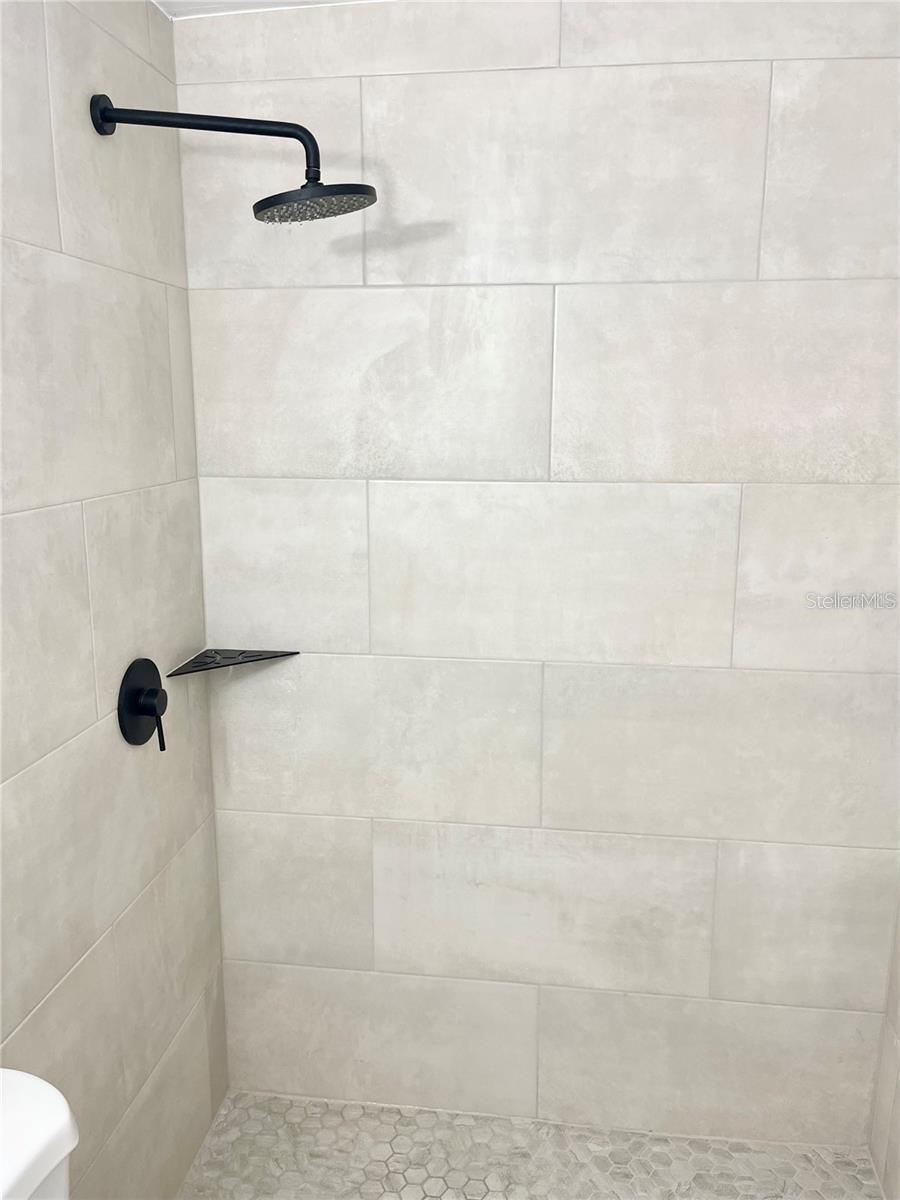 Image 19 of 23 For 3308 26th Way B